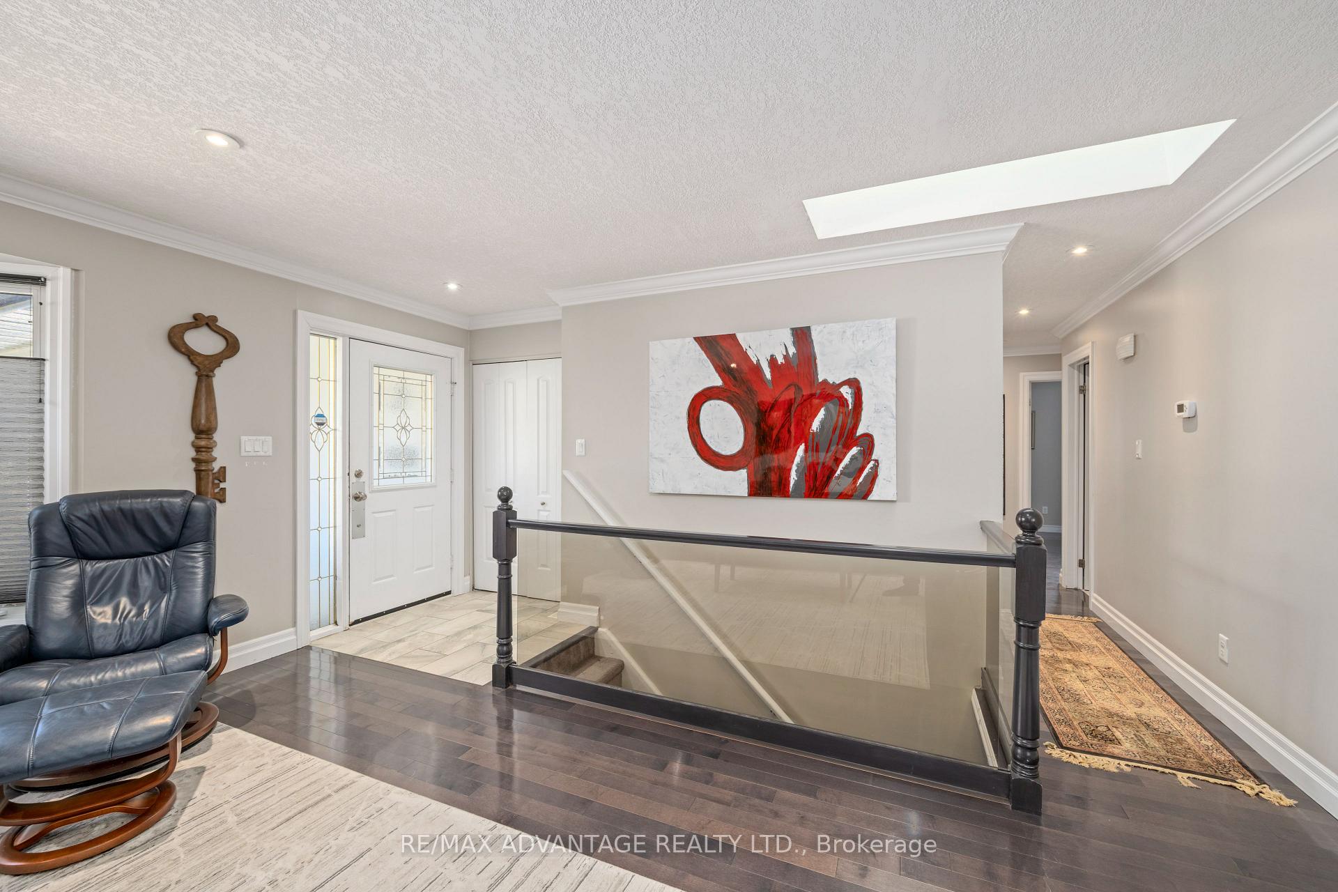 Photo 4 of 126 Mountainview Crescent, London, South N — HOMEH