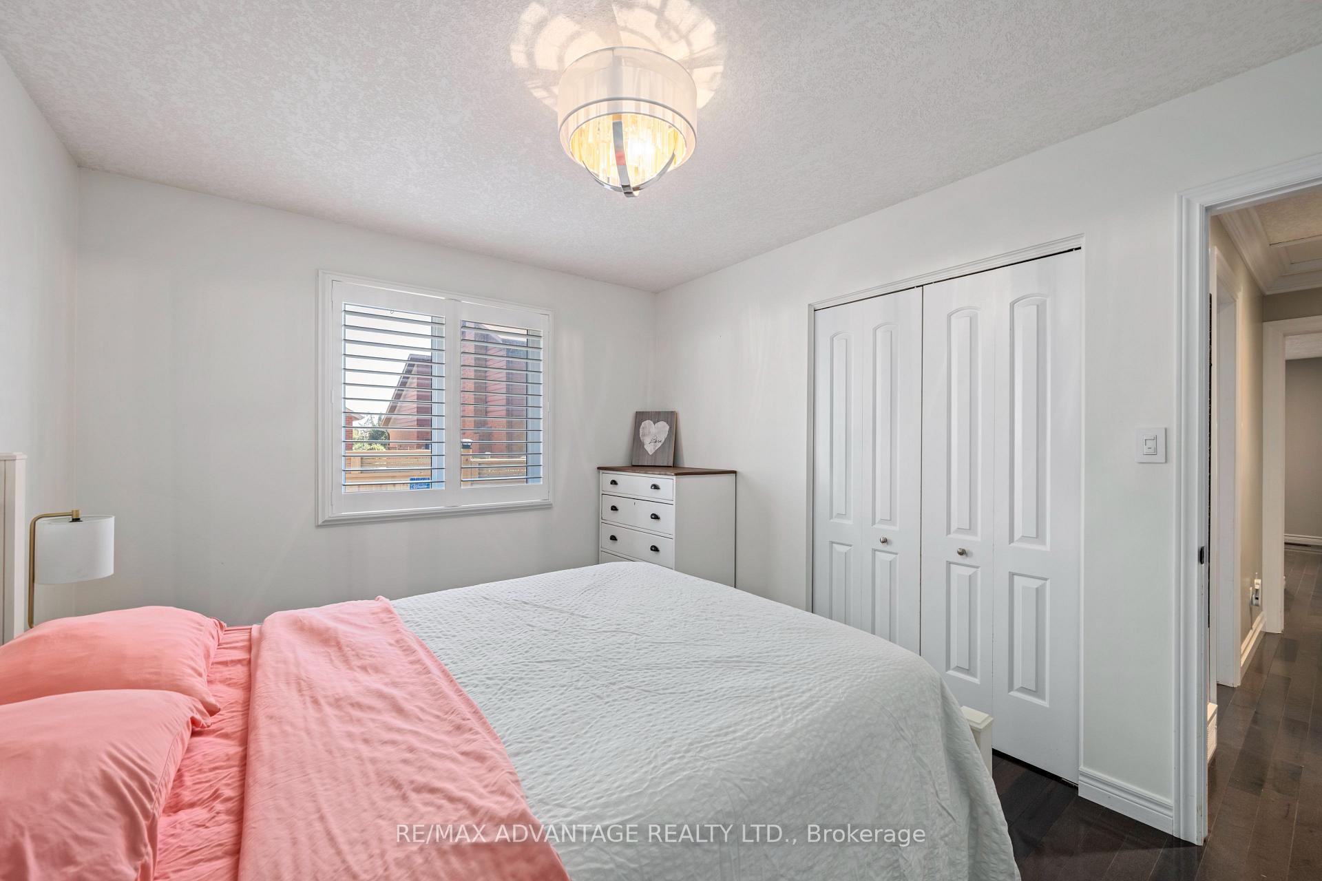 Photo 17 of 126 Mountainview Crescent, London, South N — HOMEH