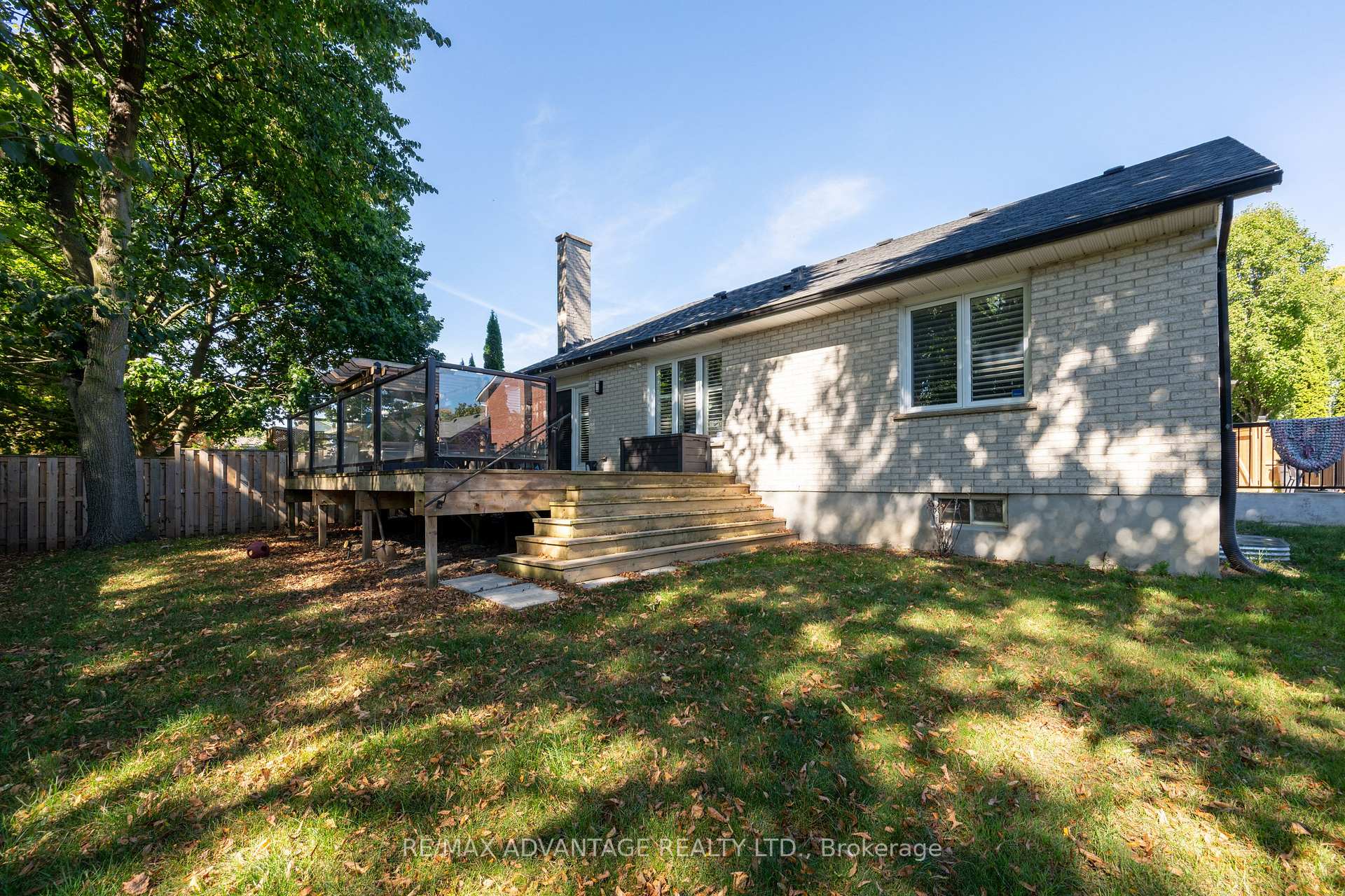 Photo 25 of 126 Mountainview Crescent, London, South N — HOMEH