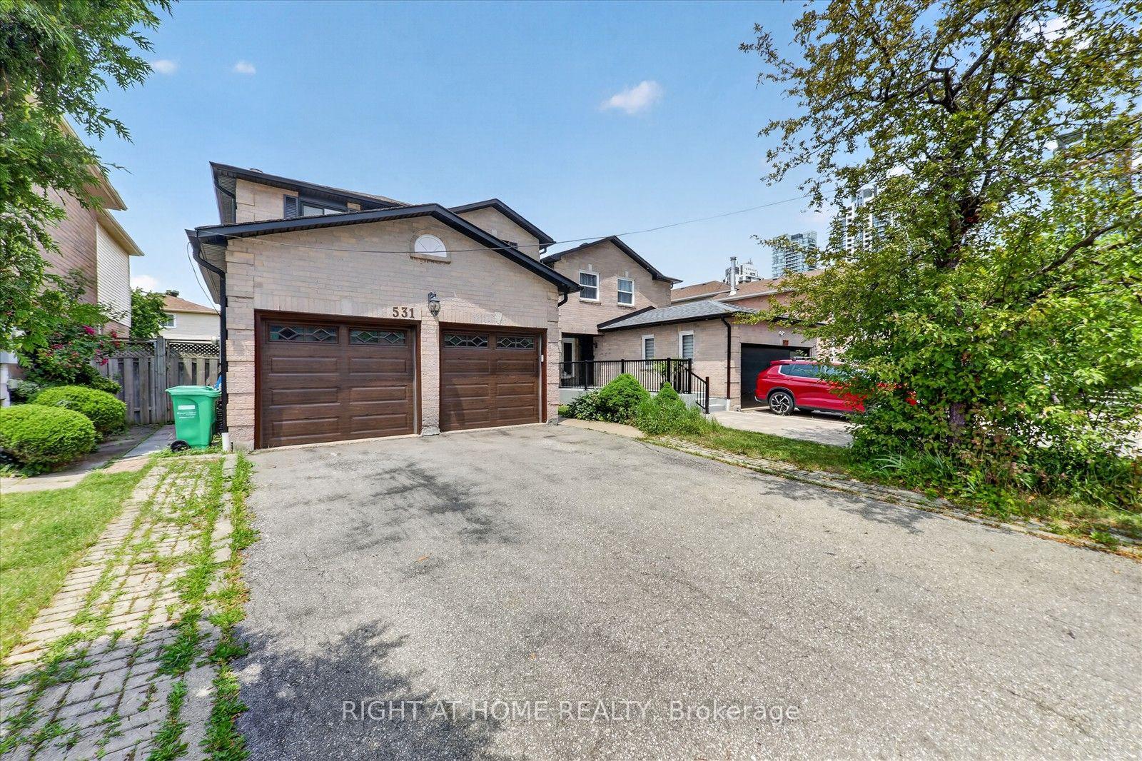 Photo 2 of 531 Wallenberg Crescent, Mississauga, Creditview — HOMEH