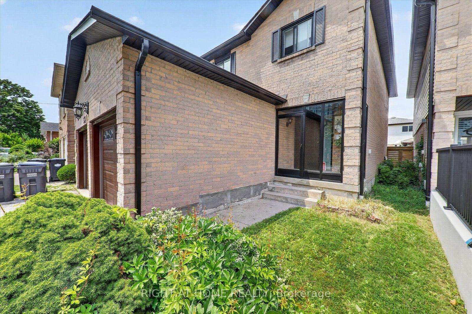 Photo 4 of 531 Wallenberg Crescent, Mississauga, Creditview — HOMEH