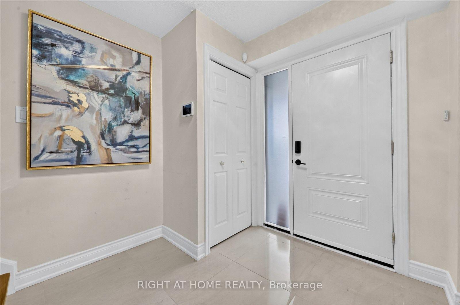 Photo 7 of 531 Wallenberg Crescent, Mississauga, Creditview — HOMEH