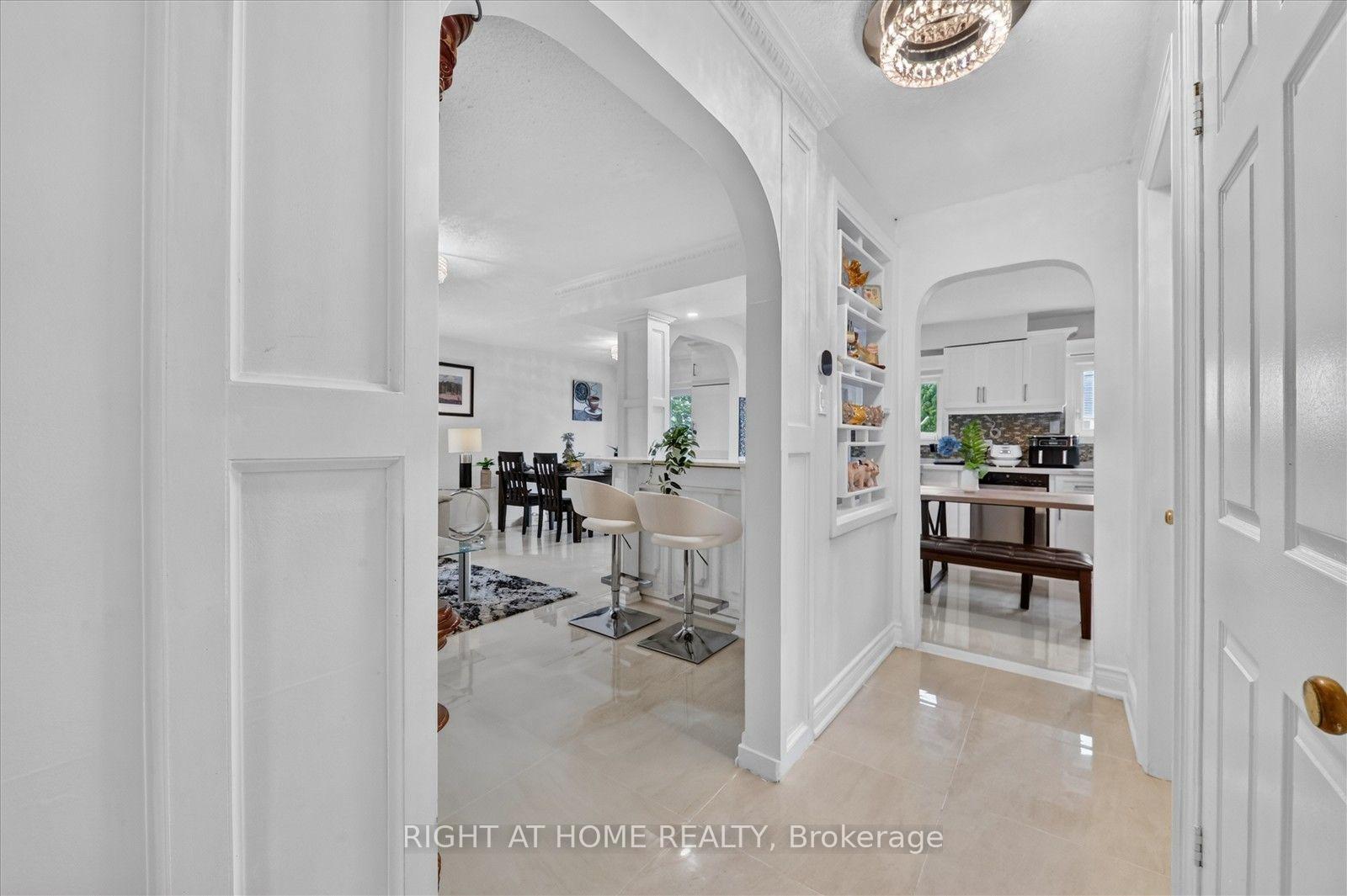 Photo 10 of 531 Wallenberg Crescent, Mississauga, Creditview — HOMEH