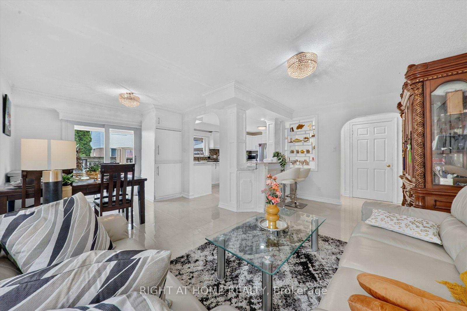 Photo 16 of 531 Wallenberg Crescent, Mississauga, Creditview — HOMEH
