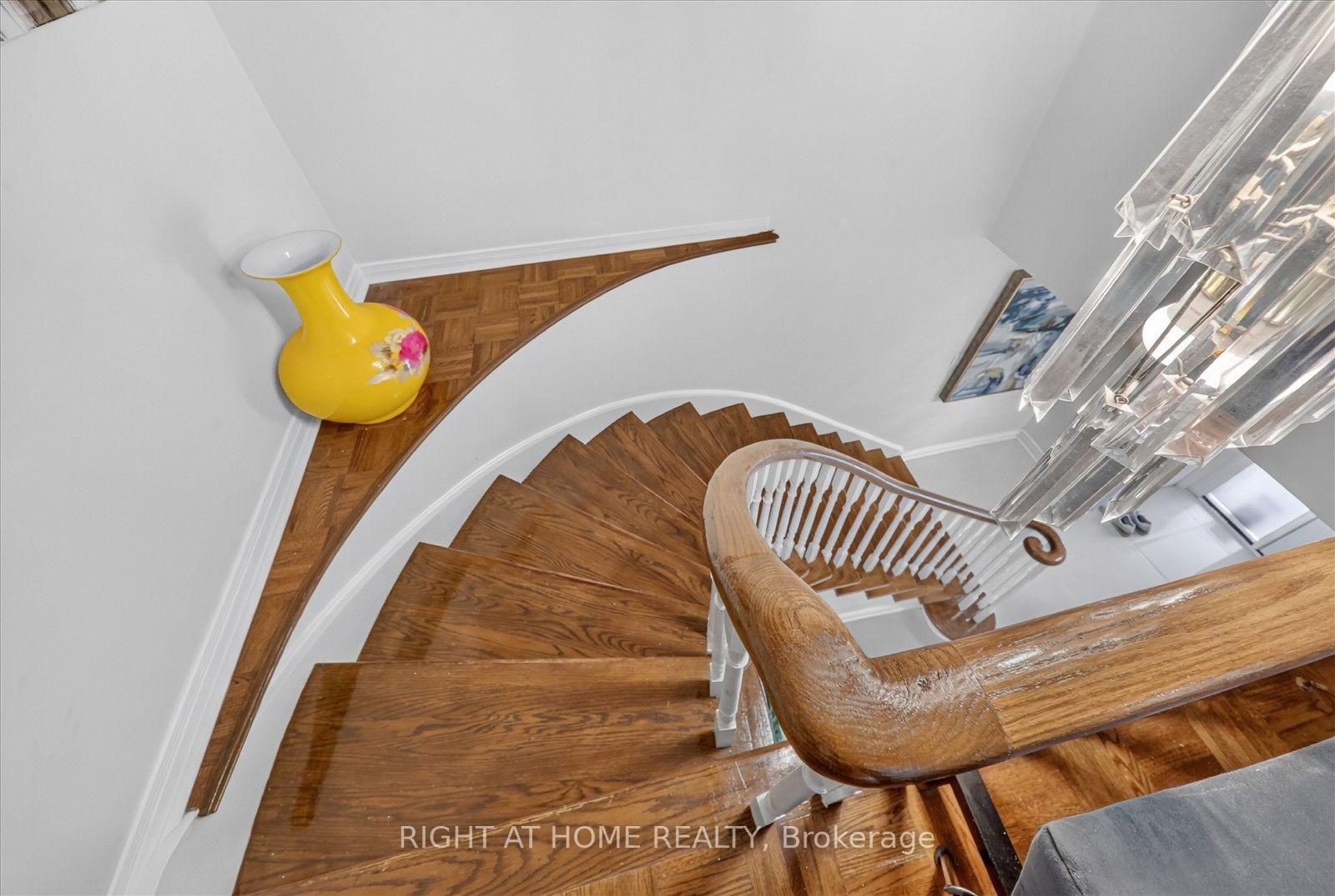 Photo 26 of 531 Wallenberg Crescent, Mississauga, Creditview — HOMEH