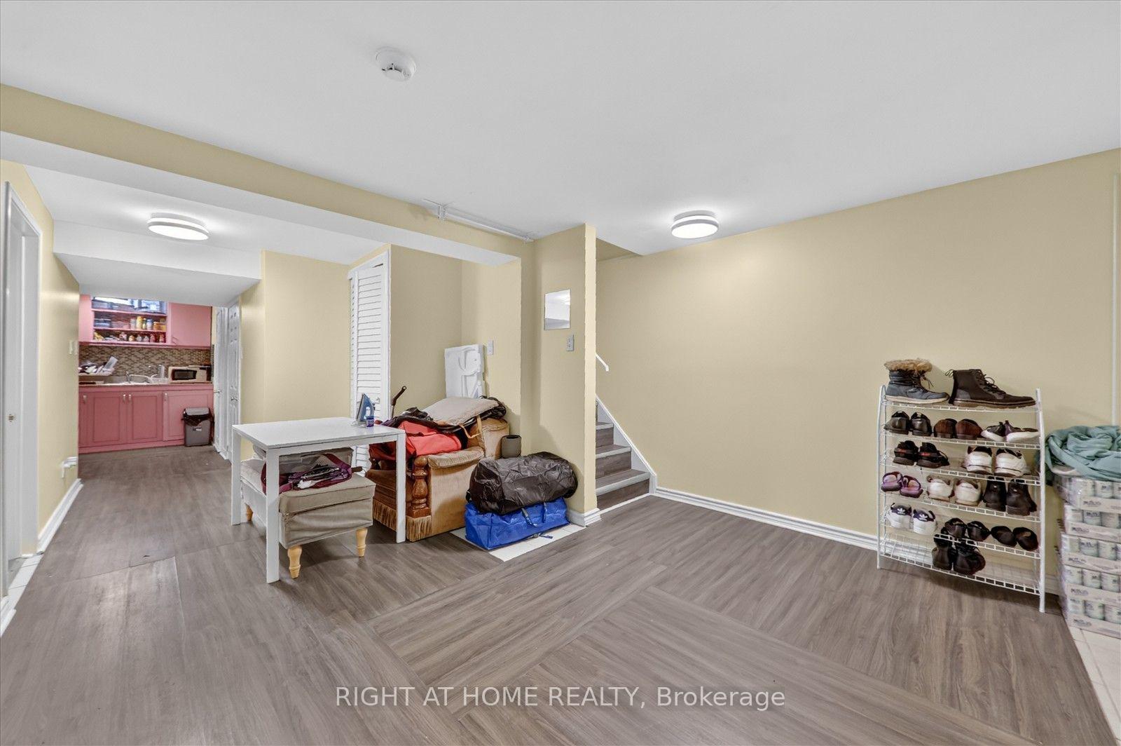 Photo 40 of 531 Wallenberg Crescent, Mississauga, Creditview — HOMEH