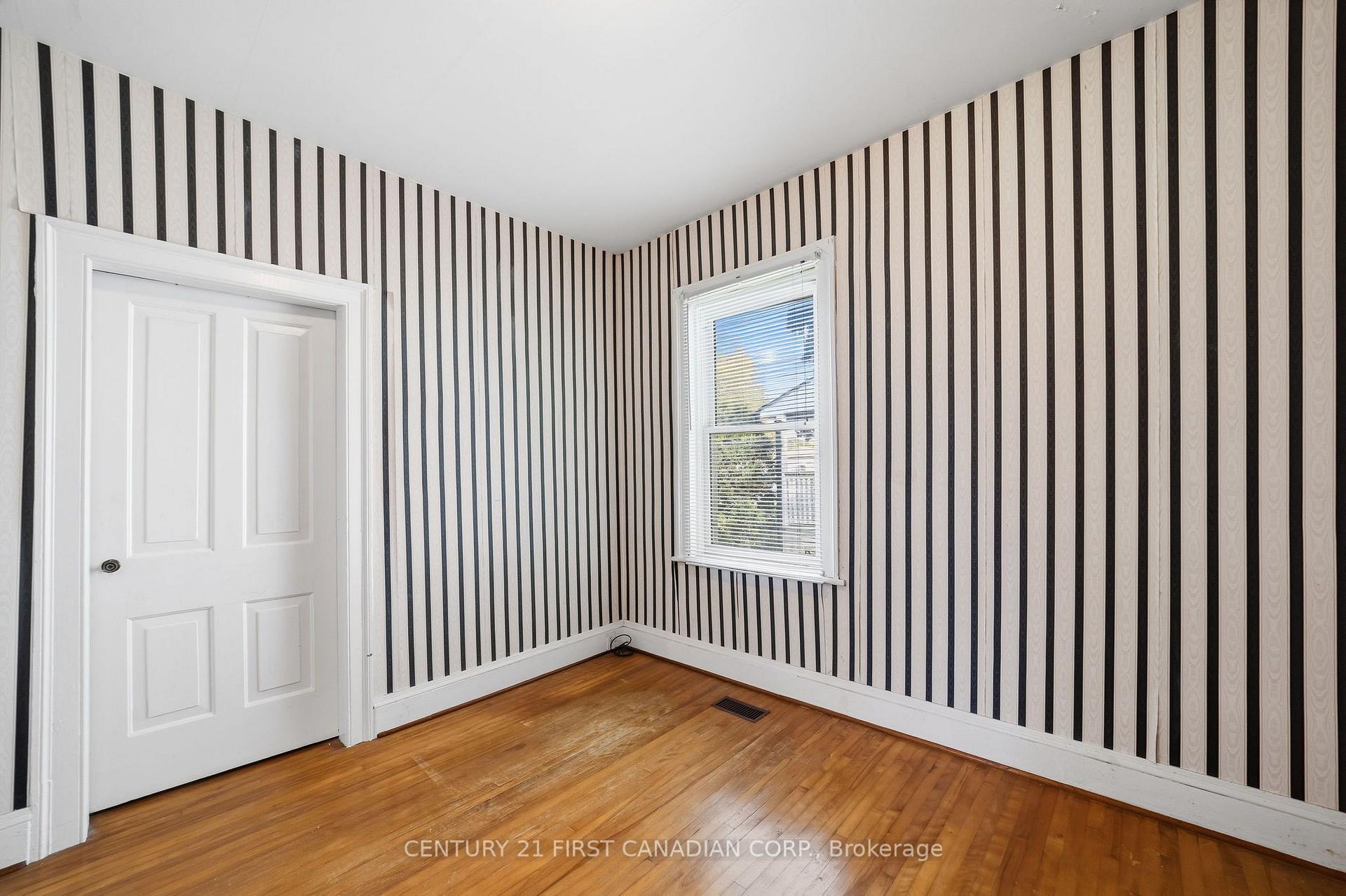 Photo 26 of 163 George Street, North Middlesex, Ailsa Craig — HOMEH