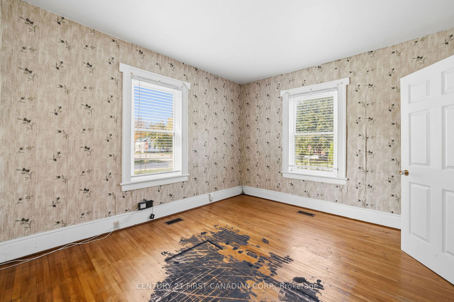Photo 29 of 163 George Street, North Middlesex, Ailsa Craig — HOMEH