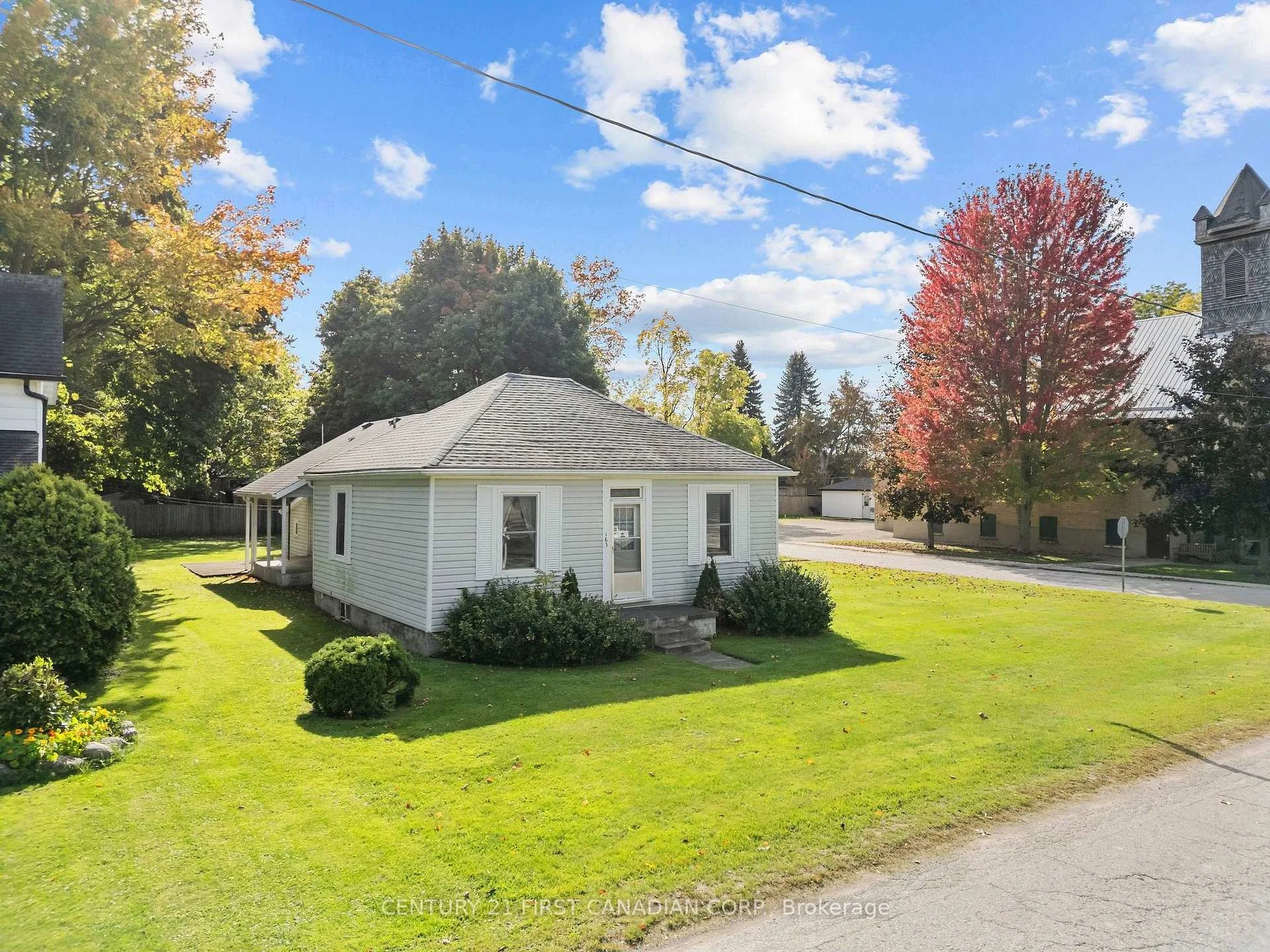 Photo 3 of 163 George Street, North Middlesex, Ailsa Craig — HOMEH