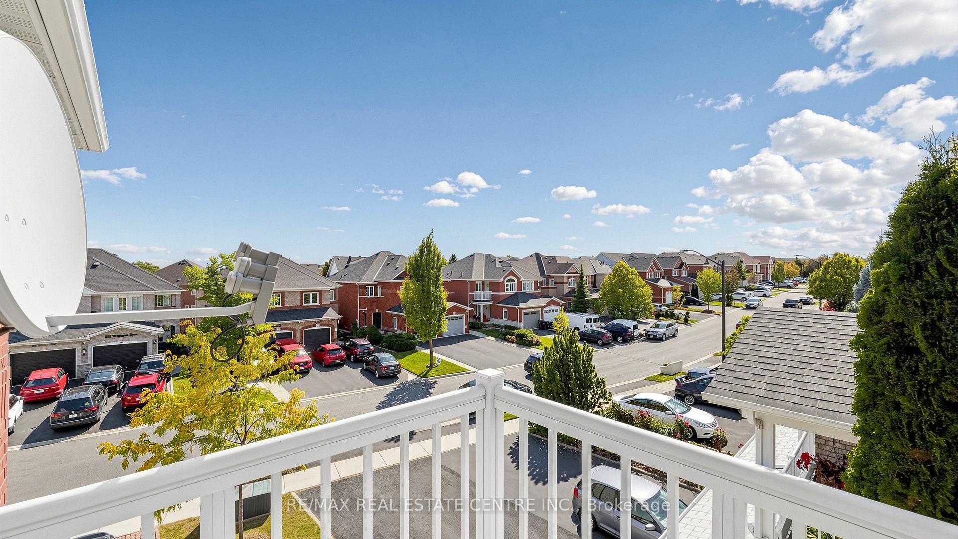 Photo 33 of 351 Wildgrass Road, Mississauga, Cooksville — HOMEH