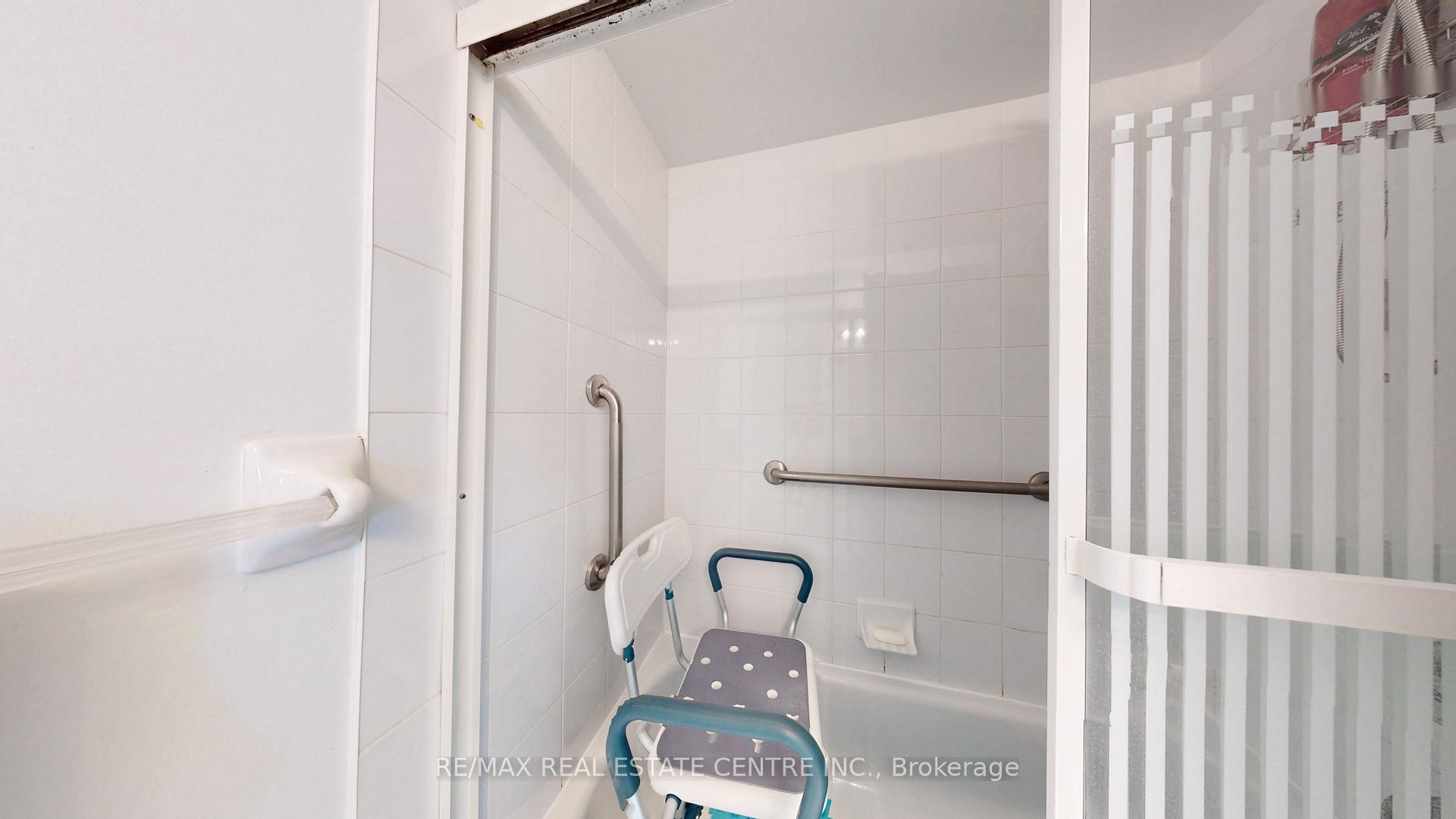 Photo 38 of 351 Wildgrass Road, Mississauga, Cooksville — HOMEH