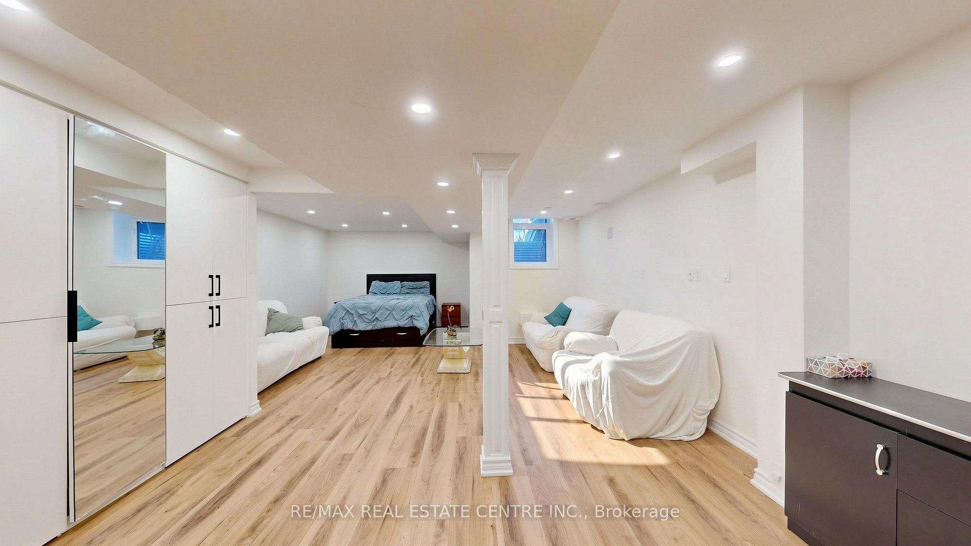Photo 40 of 351 Wildgrass Road, Mississauga, Cooksville — HOMEH