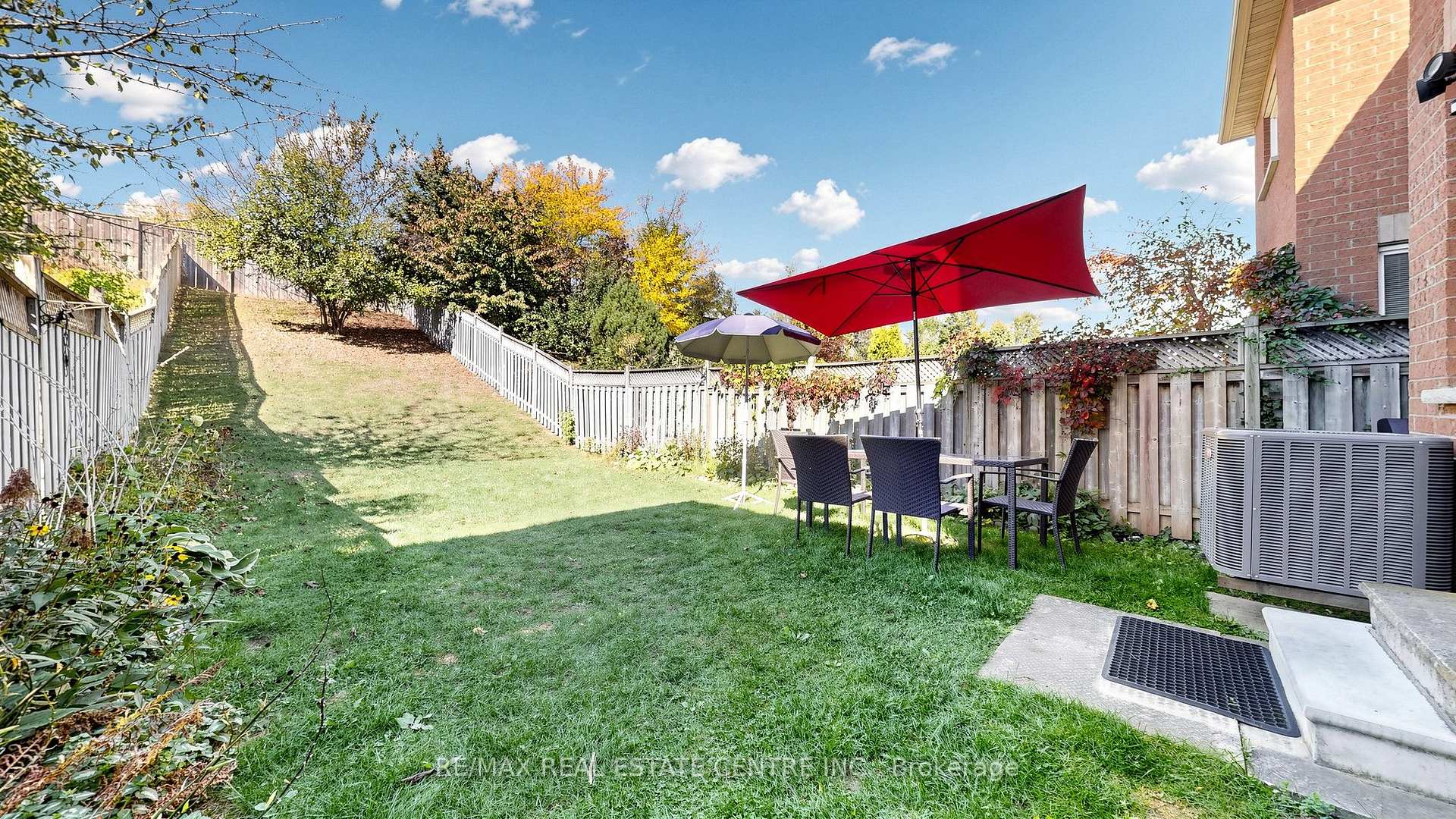Photo 48 of 351 Wildgrass Road, Mississauga, Cooksville — HOMEH