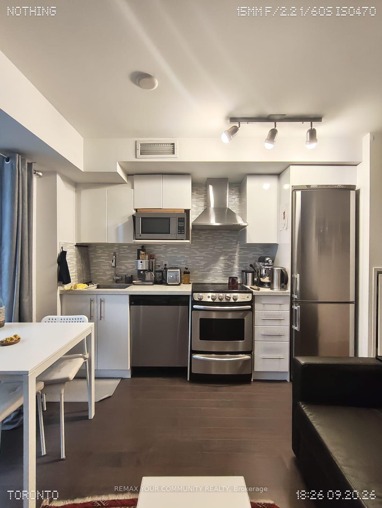 Photo 3 of Unit 904, 58 Orchard View Boulevard, Toronto, Yonge-Eglinton — HOMEH