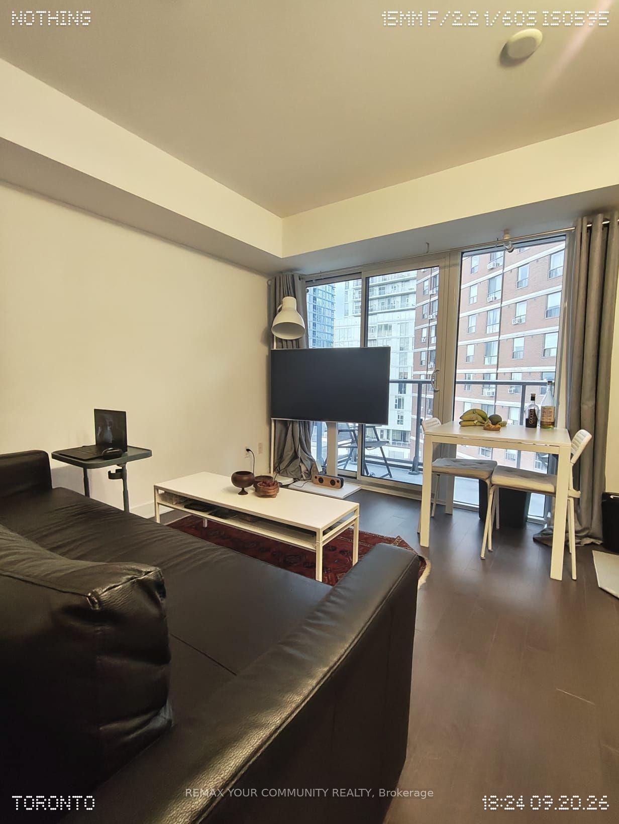 Photo 5 of Unit 904, 58 Orchard View Boulevard, Toronto, Yonge-Eglinton — HOMEH