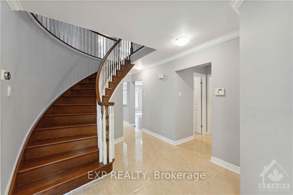 Photo 4 of 152 Twyford Street, Ottawa, Hunt Club — HOMEH