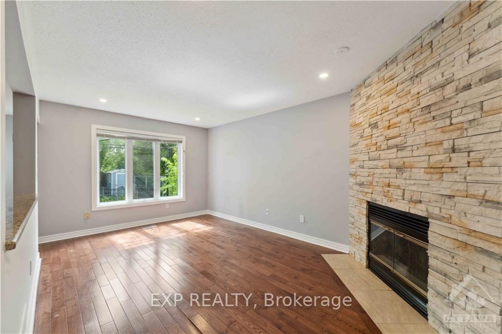 Photo 9 of 152 Twyford Street, Ottawa, Hunt Club — HOMEH