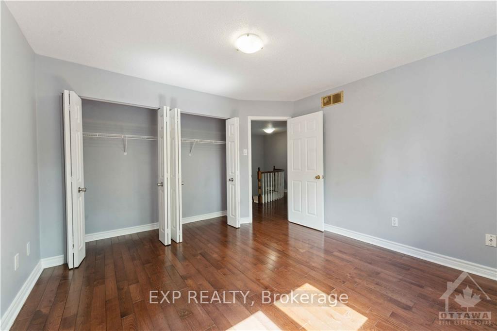 Photo 25 of 152 Twyford Street, Ottawa, Hunt Club — HOMEH