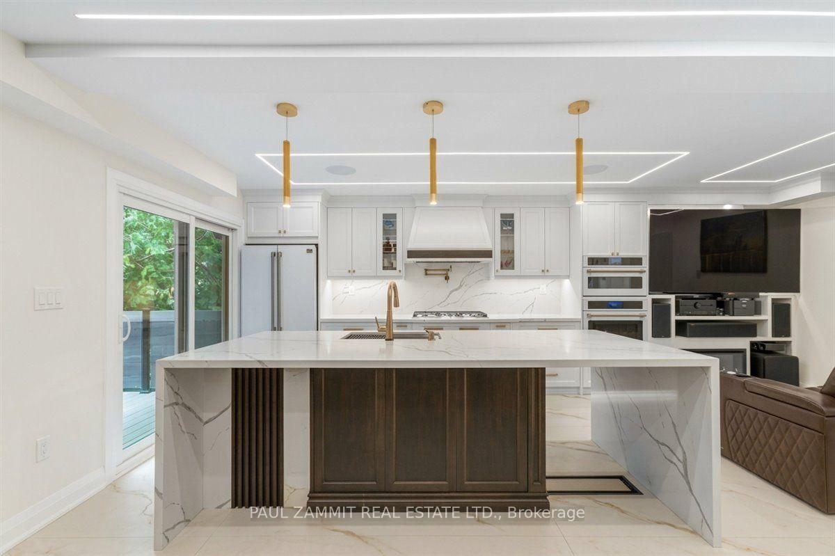 Photo 6 of 16 Pine Knoll Gate, Markham, Bayview Fairway-Bayview Country Club Estates — HOMEH