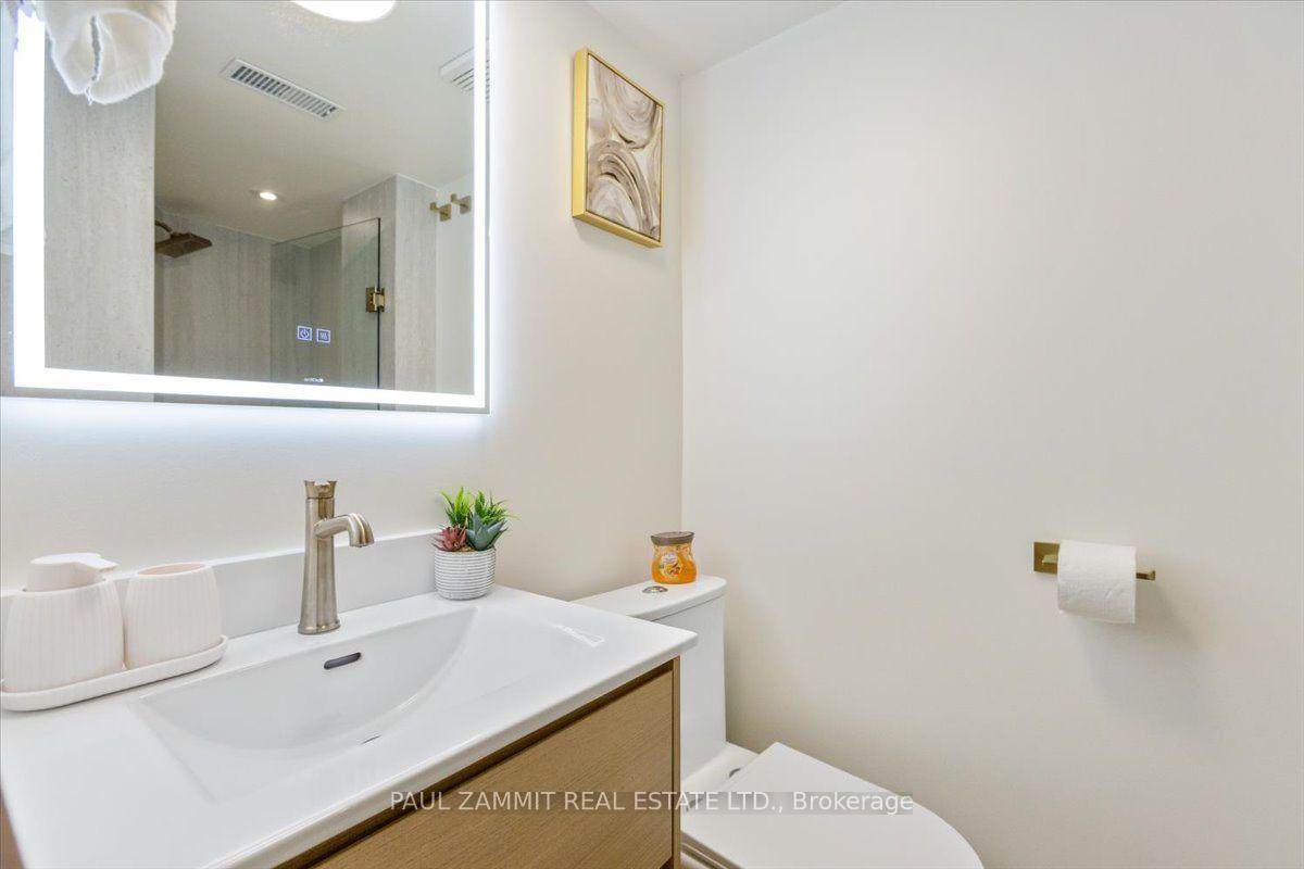Photo 37 of 16 Pine Knoll Gate, Markham, Bayview Fairway-Bayview Country Club Estates — HOMEH