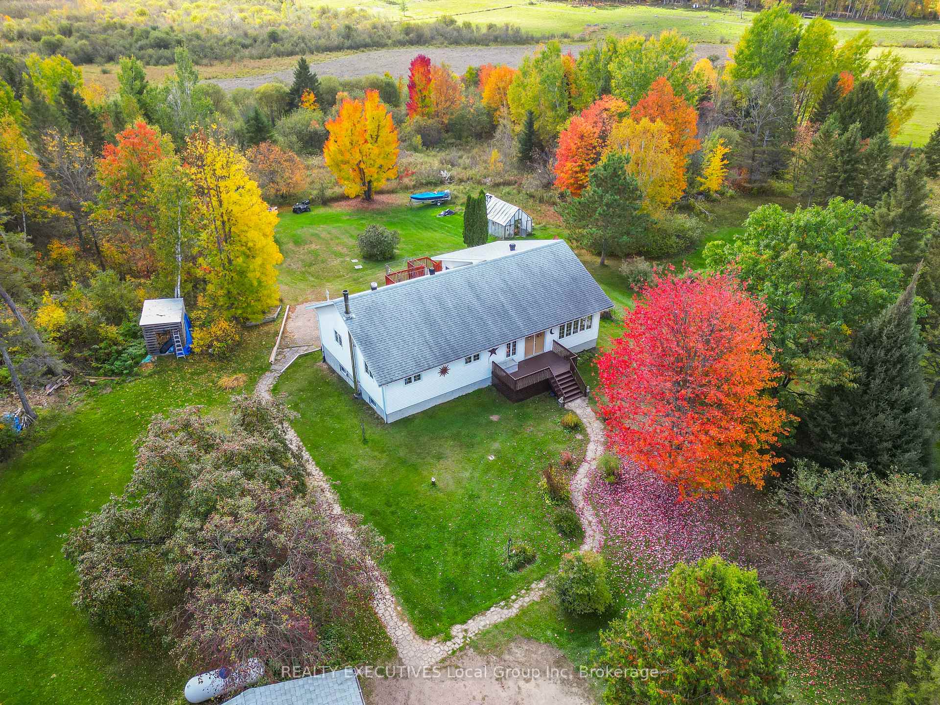 Photo 14 of 1702 South Shore Road, Chisholm — HOMEH