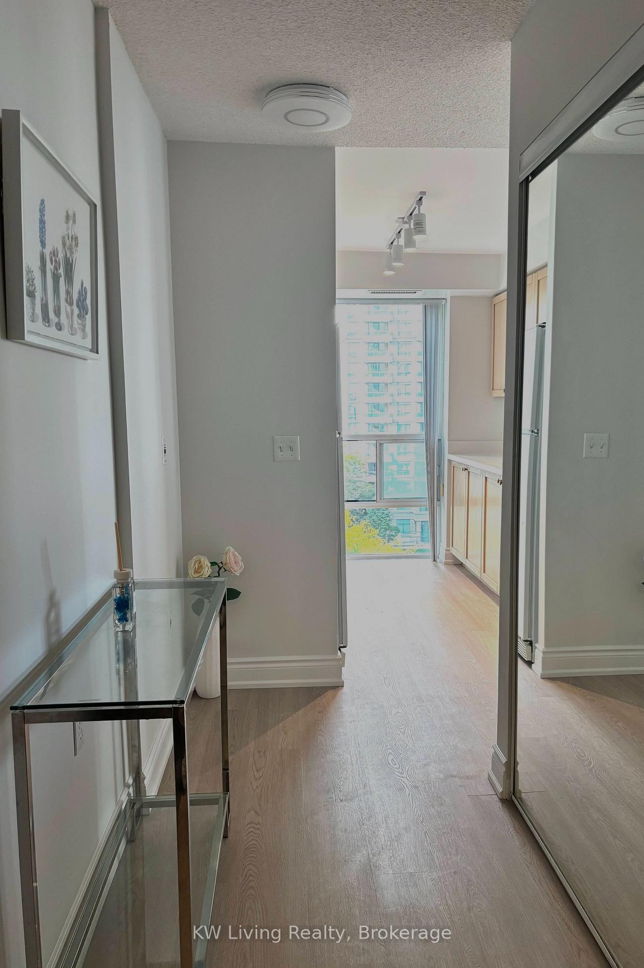 Photo 2 of Unit 811, 28 Olive Avenue, North York, Willowdale East — HOMEH