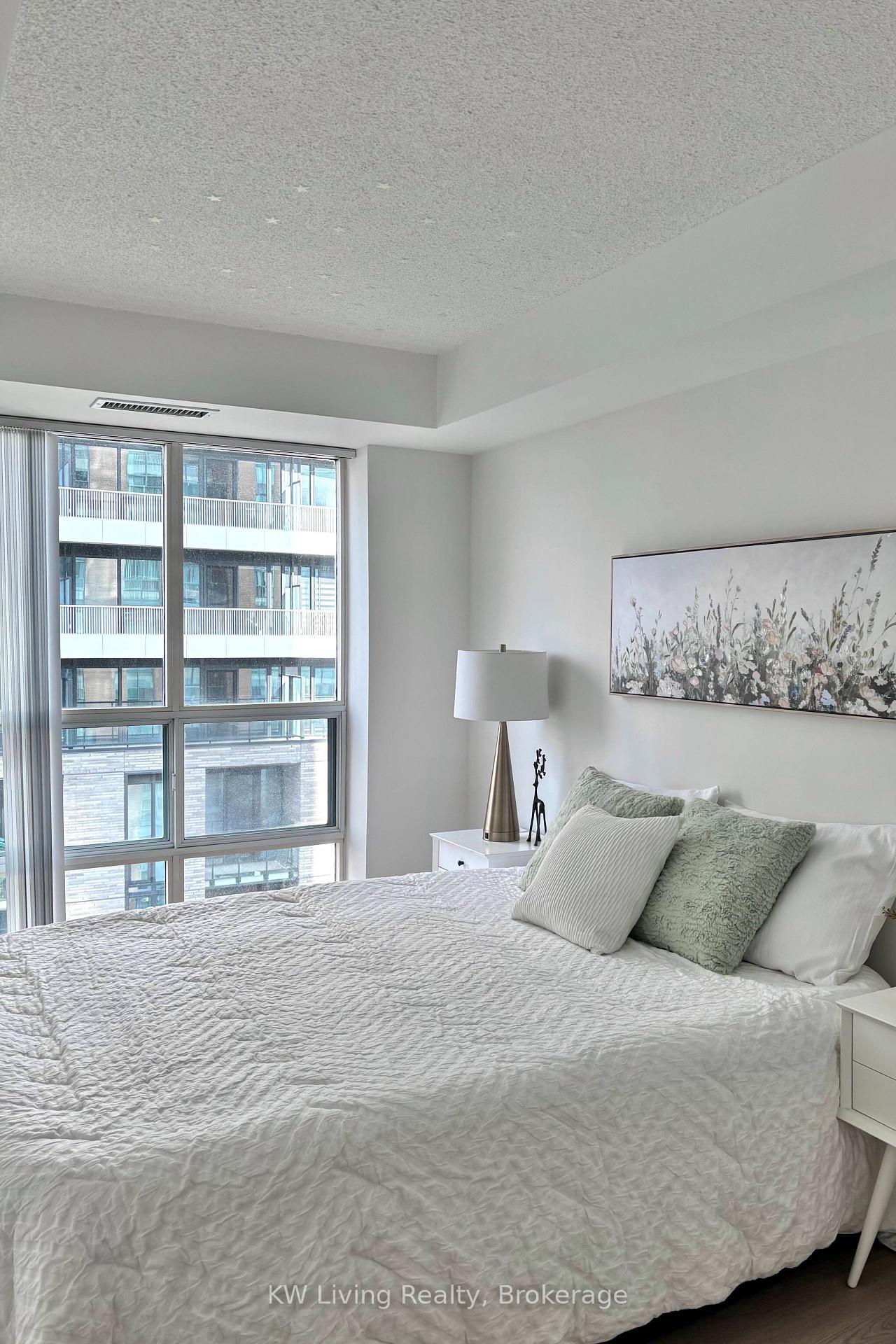 Photo 7 of Unit 811, 28 Olive Avenue, North York, Willowdale East — HOMEH