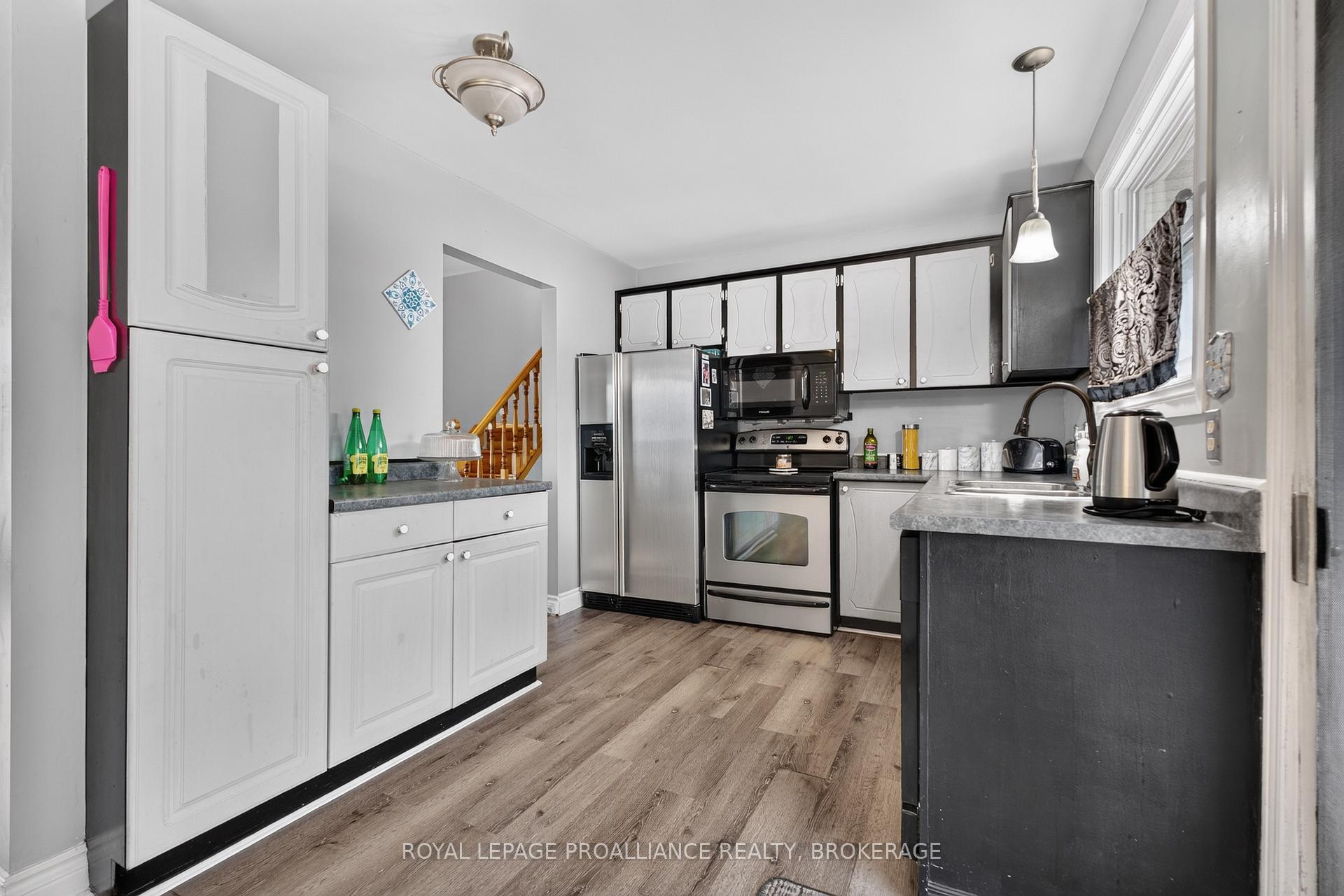 Photo 9 of 2 Virginia Street, Kingston, Rideau — HOMEH