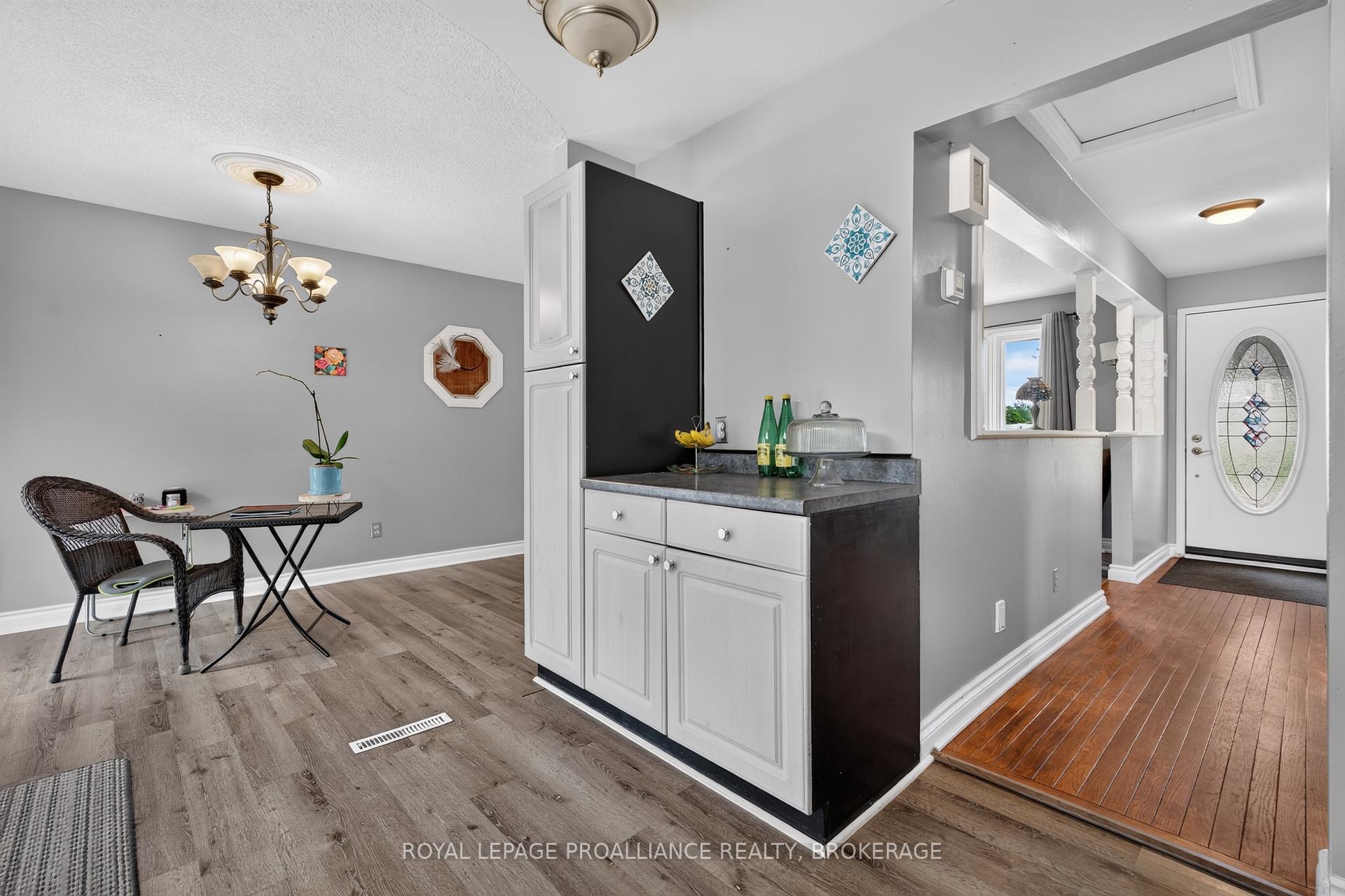 Photo 12 of 2 Virginia Street, Kingston, Rideau — HOMEH