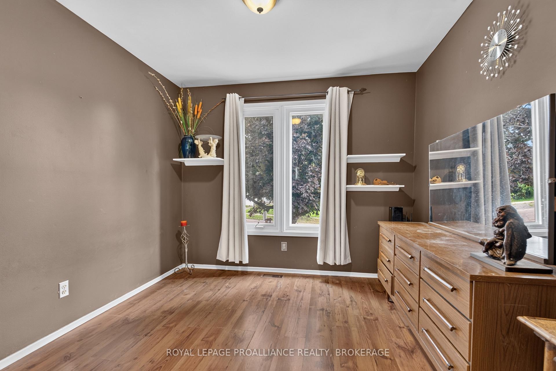 Photo 16 of 2 Virginia Street, Kingston, Rideau — HOMEH