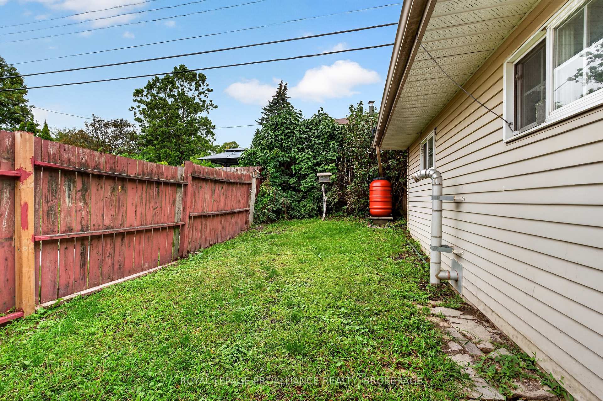 Photo 23 of 2 Virginia Street, Kingston, Rideau — HOMEH