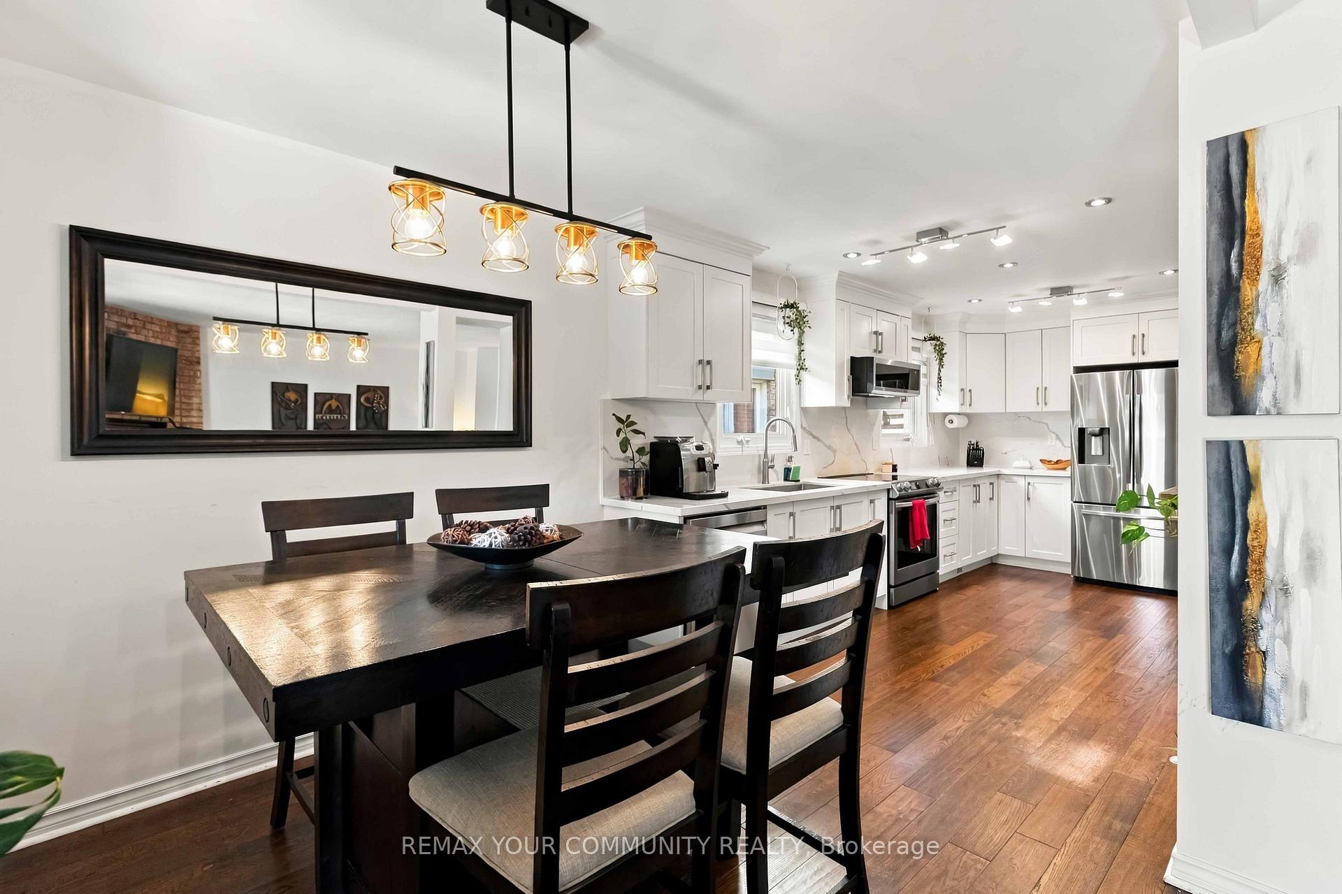 Photo 11 of 7013 Hickling Crescent, Mississauga, Meadowvale — HOMEH