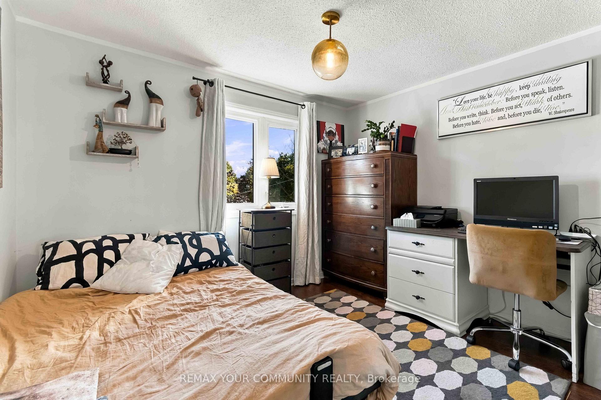 Photo 22 of 7013 Hickling Crescent, Mississauga, Meadowvale — HOMEH