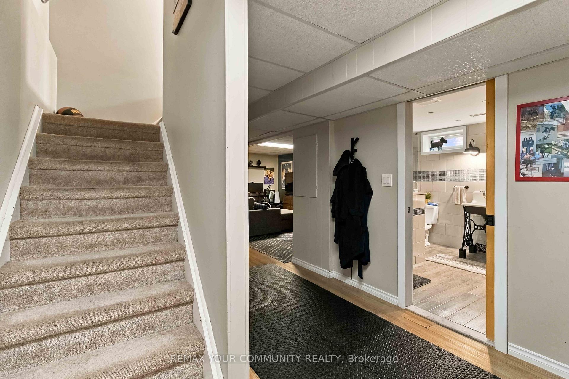 Photo 24 of 7013 Hickling Crescent, Mississauga, Meadowvale — HOMEH