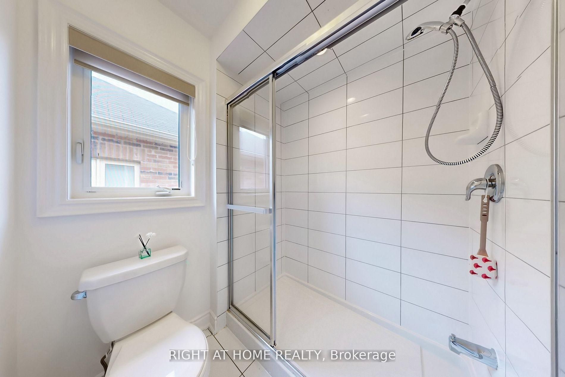 Photo 31 of 423 Grindstone Trail, Oakville, Joshua Meadows — HOMEH