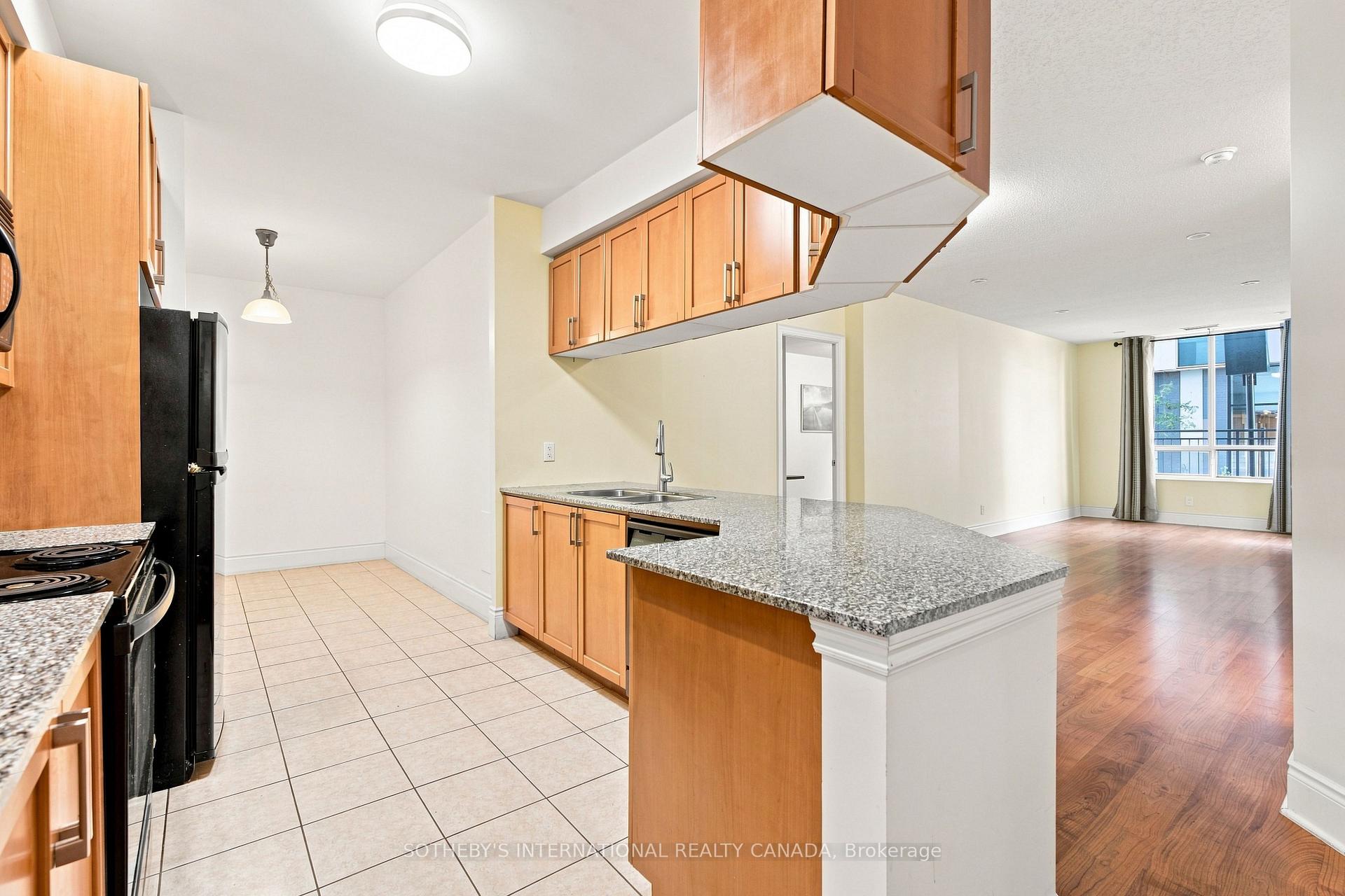 Photo 4 of Unit 115, 5233 Dundas Street, Etobicoke, Islington-City Centre West — HOMEH