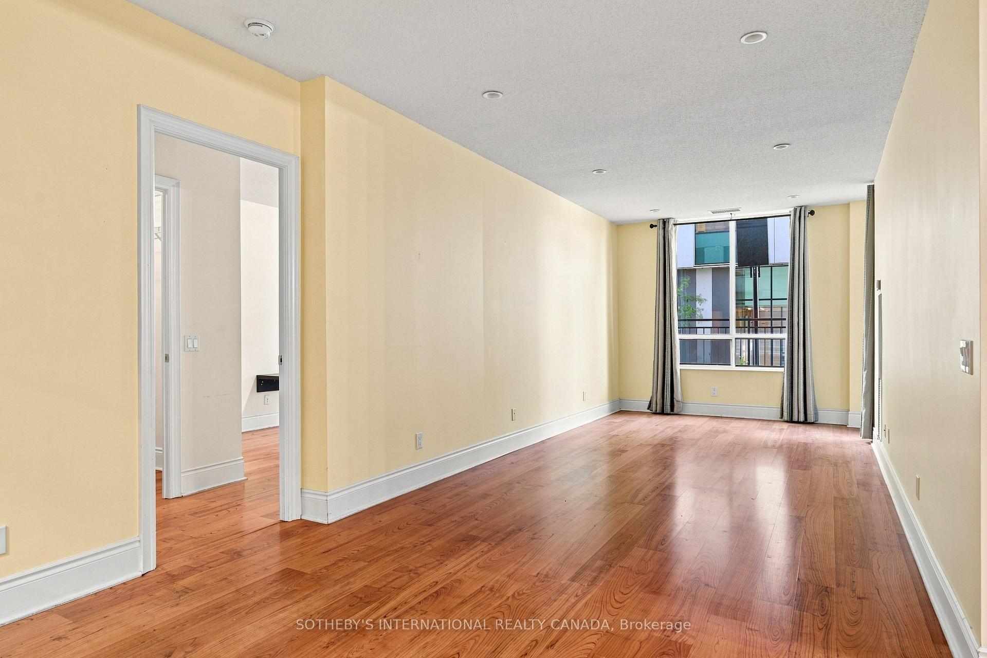 Photo 5 of Unit 115, 5233 Dundas Street, Etobicoke, Islington-City Centre West — HOMEH