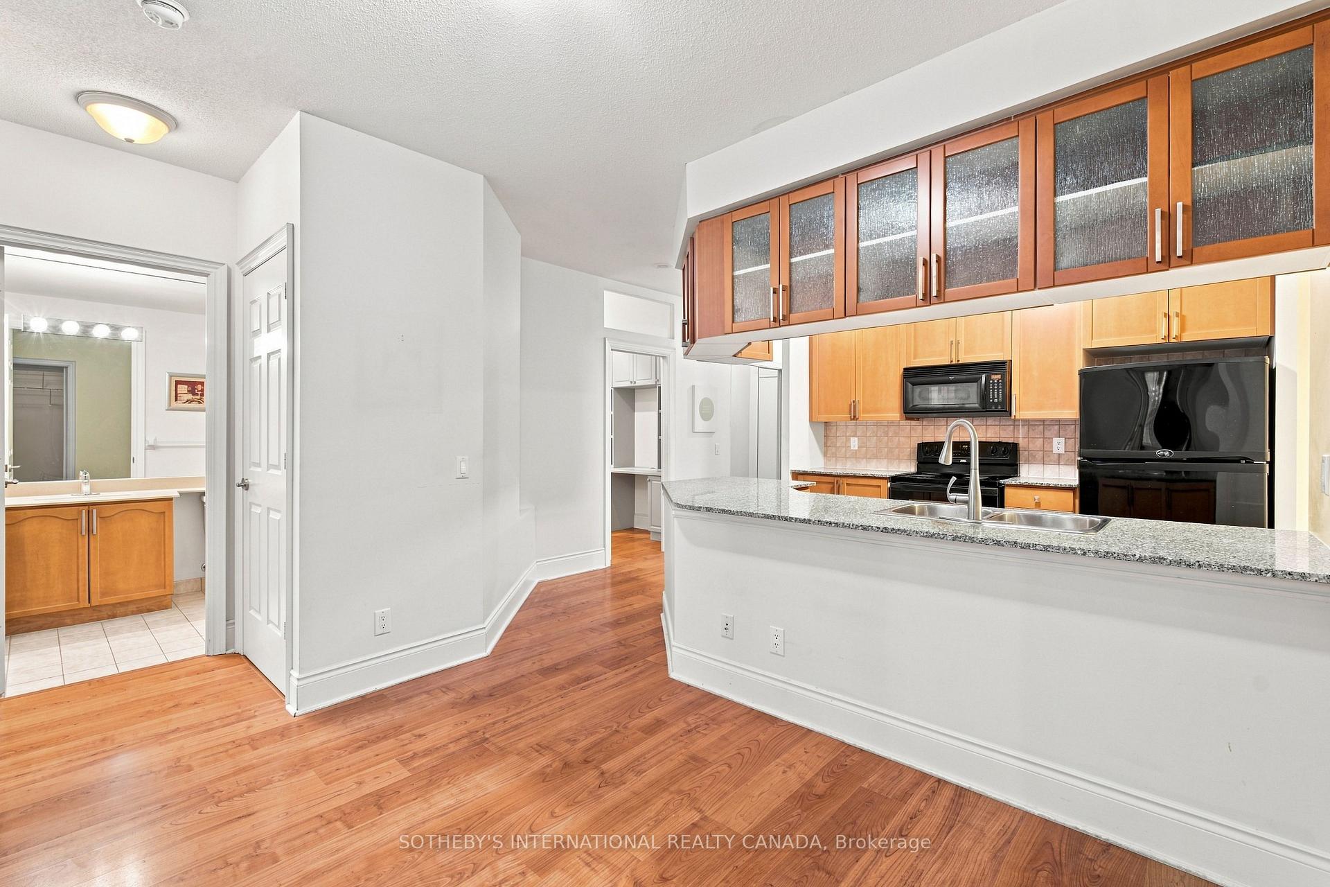 Photo 9 of Unit 115, 5233 Dundas Street, Etobicoke, Islington-City Centre West — HOMEH