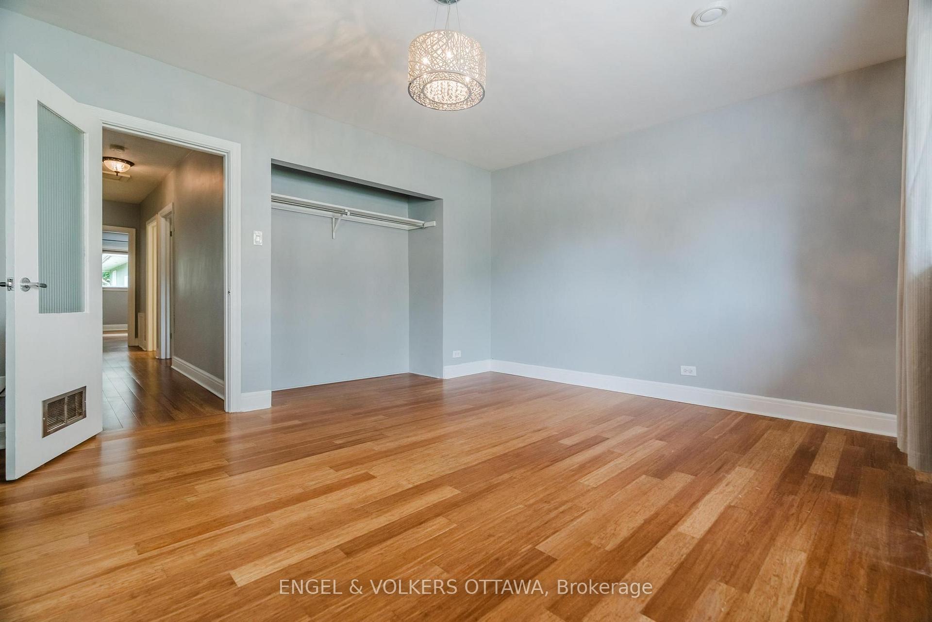 Photo 25 of 1994 Carling Avenue, Ottawa, McKellar Heights/Glabar Park — HOMEH