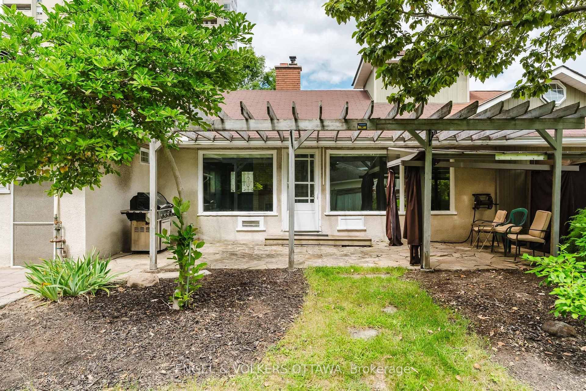 Photo 40 of 1994 Carling Avenue, Ottawa, McKellar Heights/Glabar Park — HOMEH