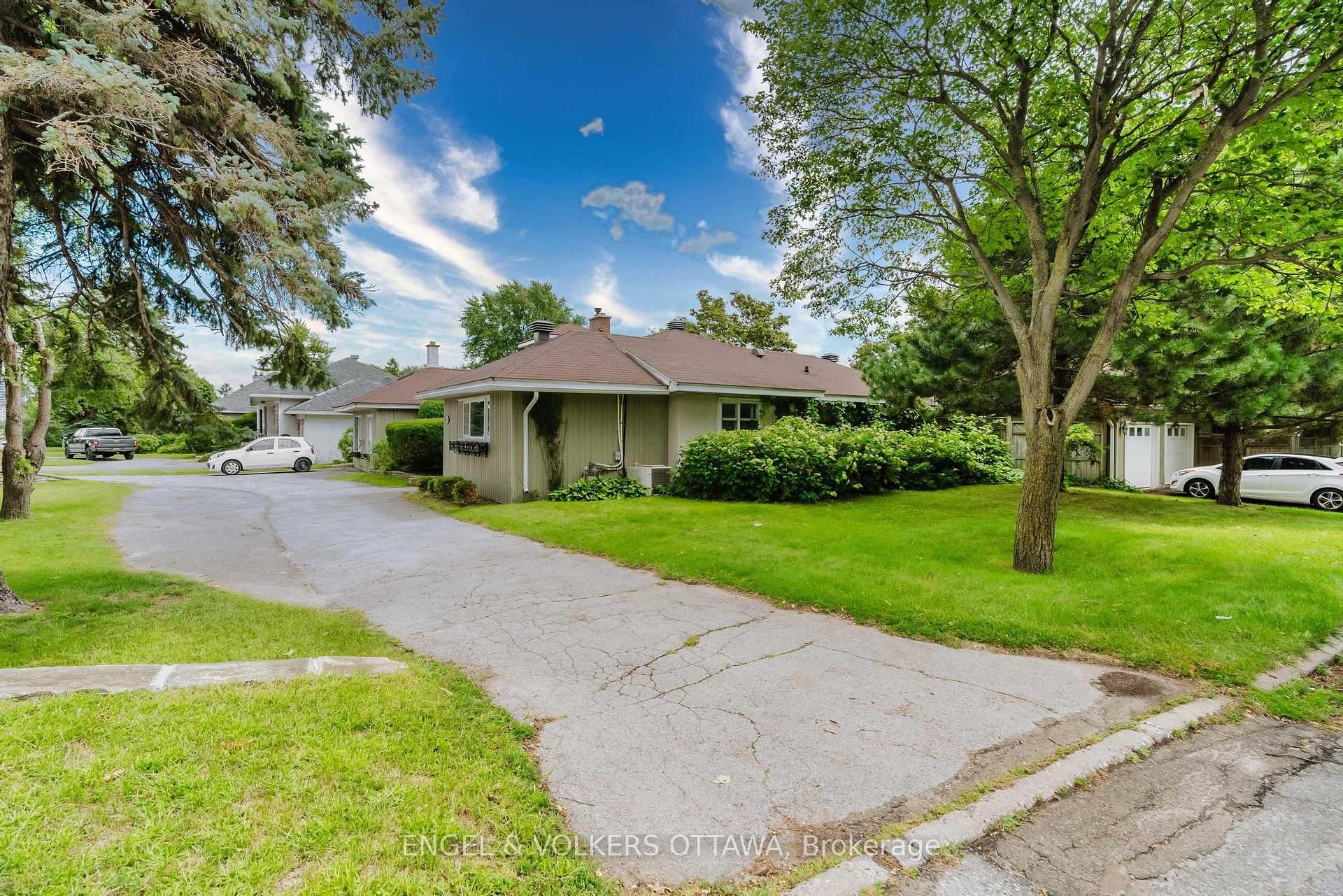 Photo 45 of 1994 Carling Avenue, Ottawa, McKellar Heights/Glabar Park — HOMEH