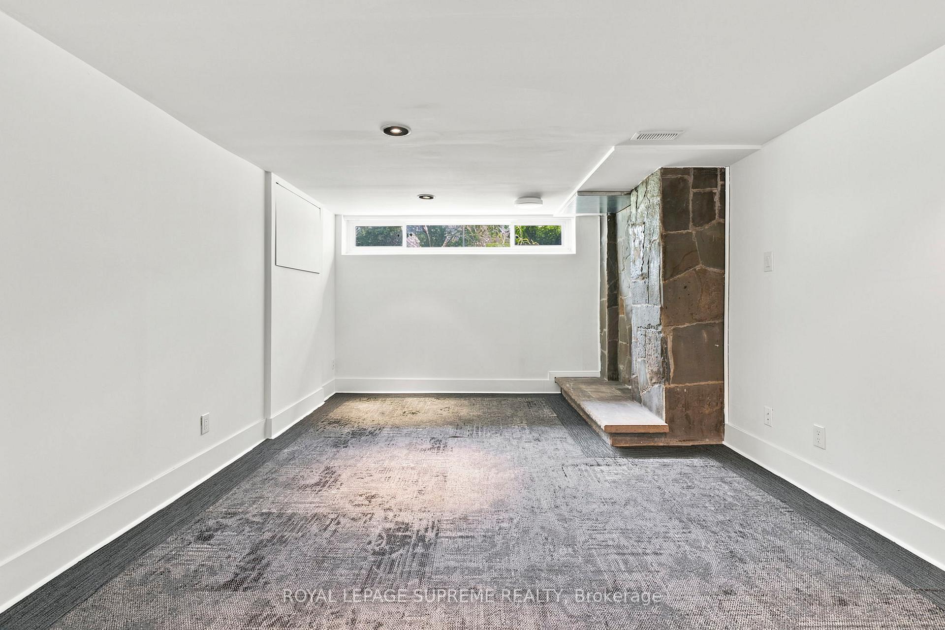 Photo 33 of 30 Benway Drive, Etobicoke, Rexdale-Kipling — HOMEH