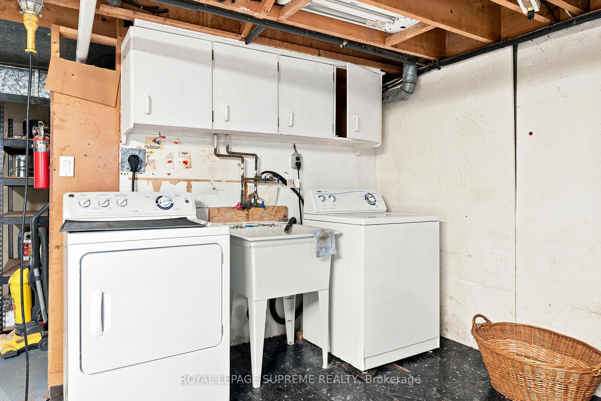 Photo 39 of 30 Benway Drive, Etobicoke, Rexdale-Kipling — HOMEH