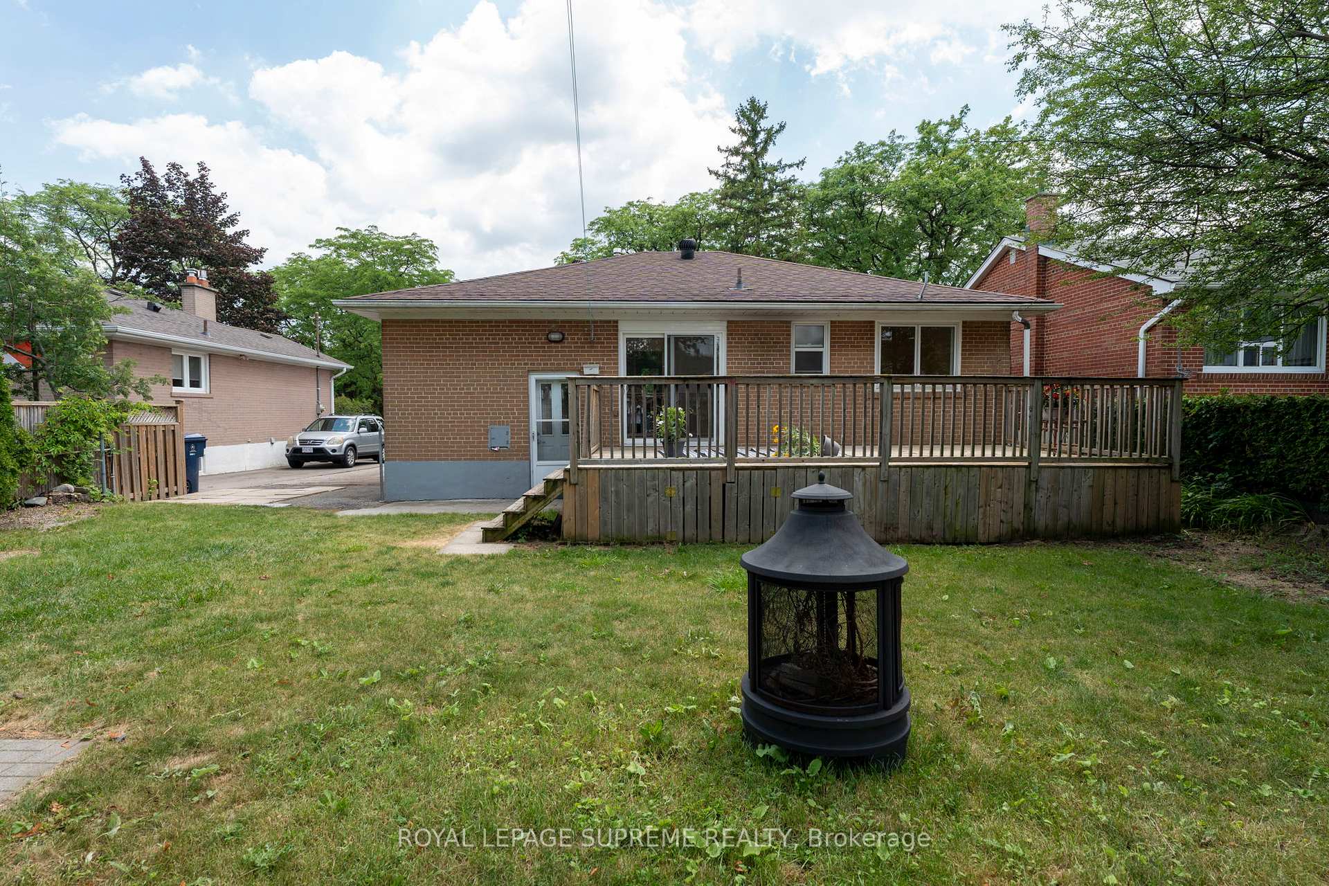 Photo 42 of 30 Benway Drive, Etobicoke, Rexdale-Kipling — HOMEH