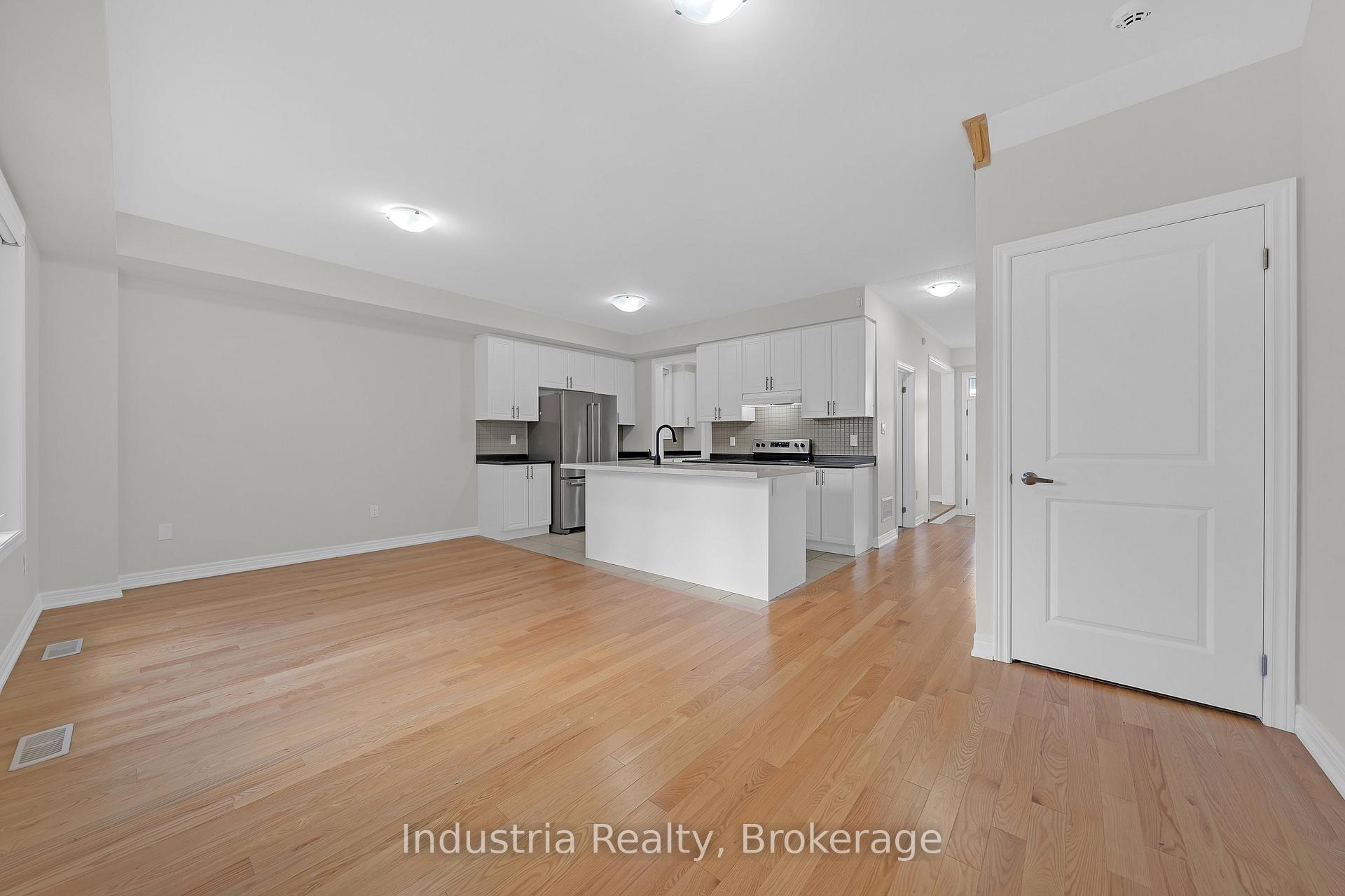 Photo 19 of 196 Coronation Road, Whitby, Rural Whitby — HOMEH