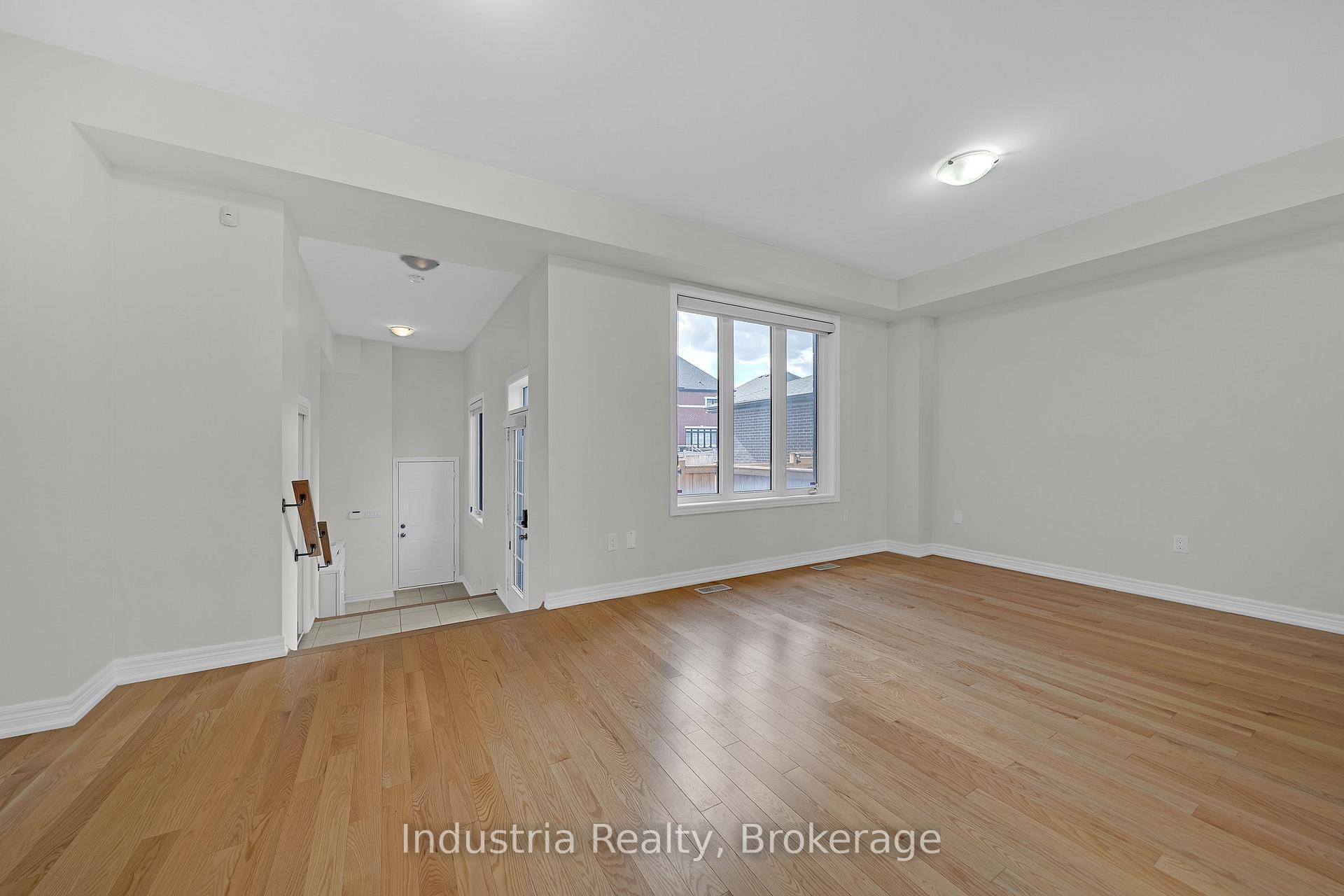 Photo 21 of 196 Coronation Road, Whitby, Rural Whitby — HOMEH