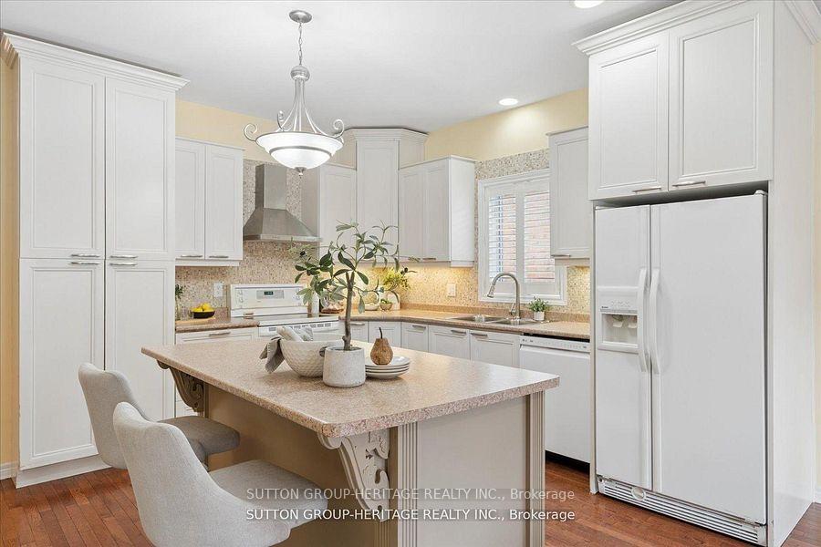 Photo 14 of 1886 Pine Grove Avenue, Pickering, Highbush — HOMEH