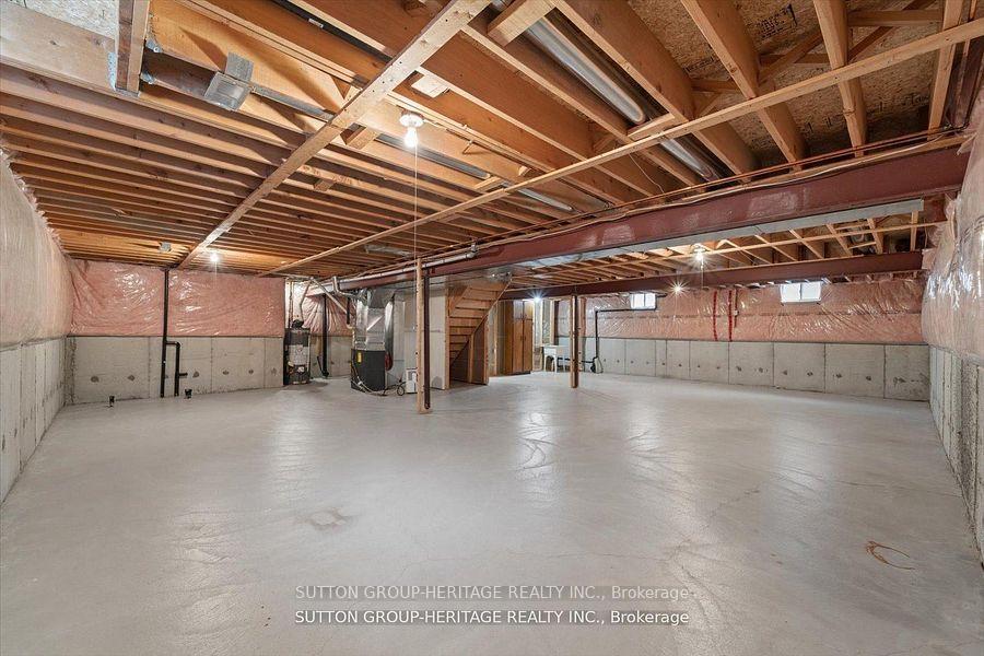 Photo 35 of 1886 Pine Grove Avenue, Pickering, Highbush — HOMEH