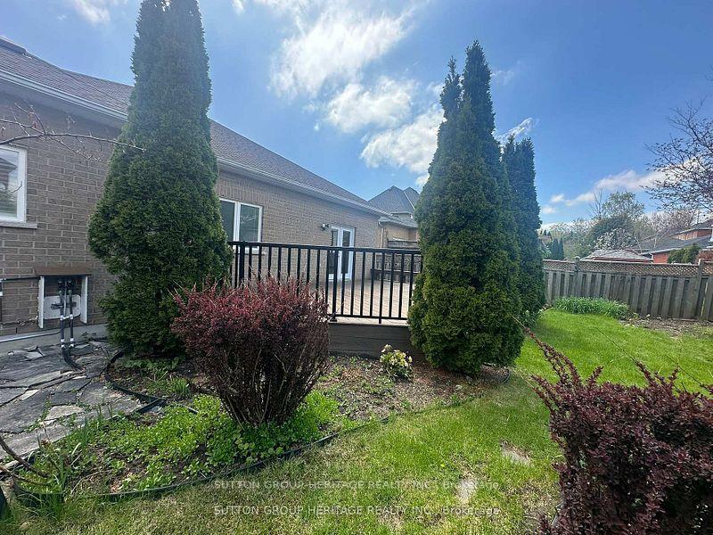 Photo 37 of 1886 Pine Grove Avenue, Pickering, Highbush — HOMEH