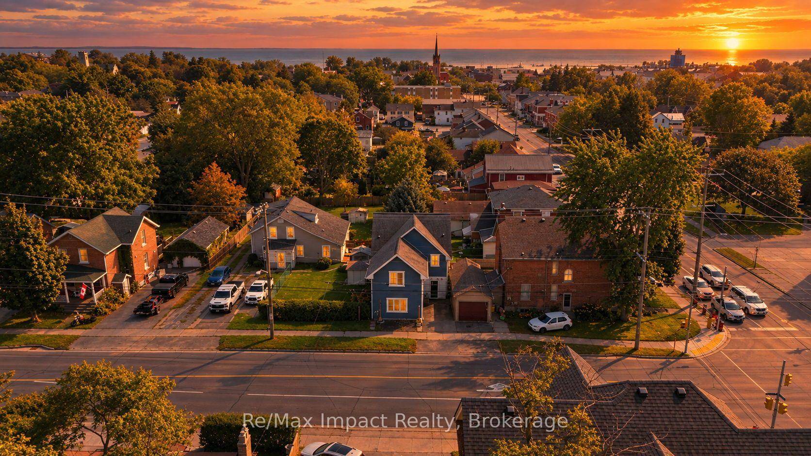 Photo 2 of 7 University Avenue E, Cobourg — HOMEH